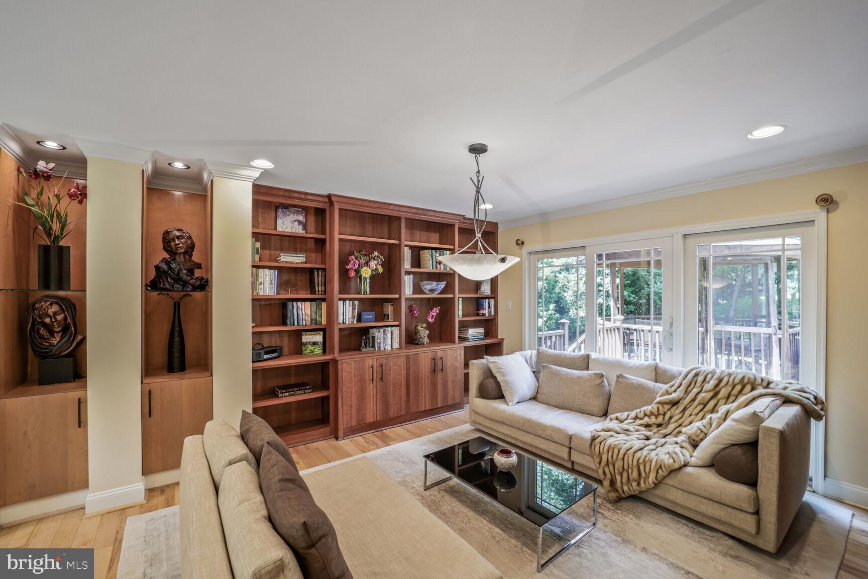 WILLERBURN ACRES - Residential