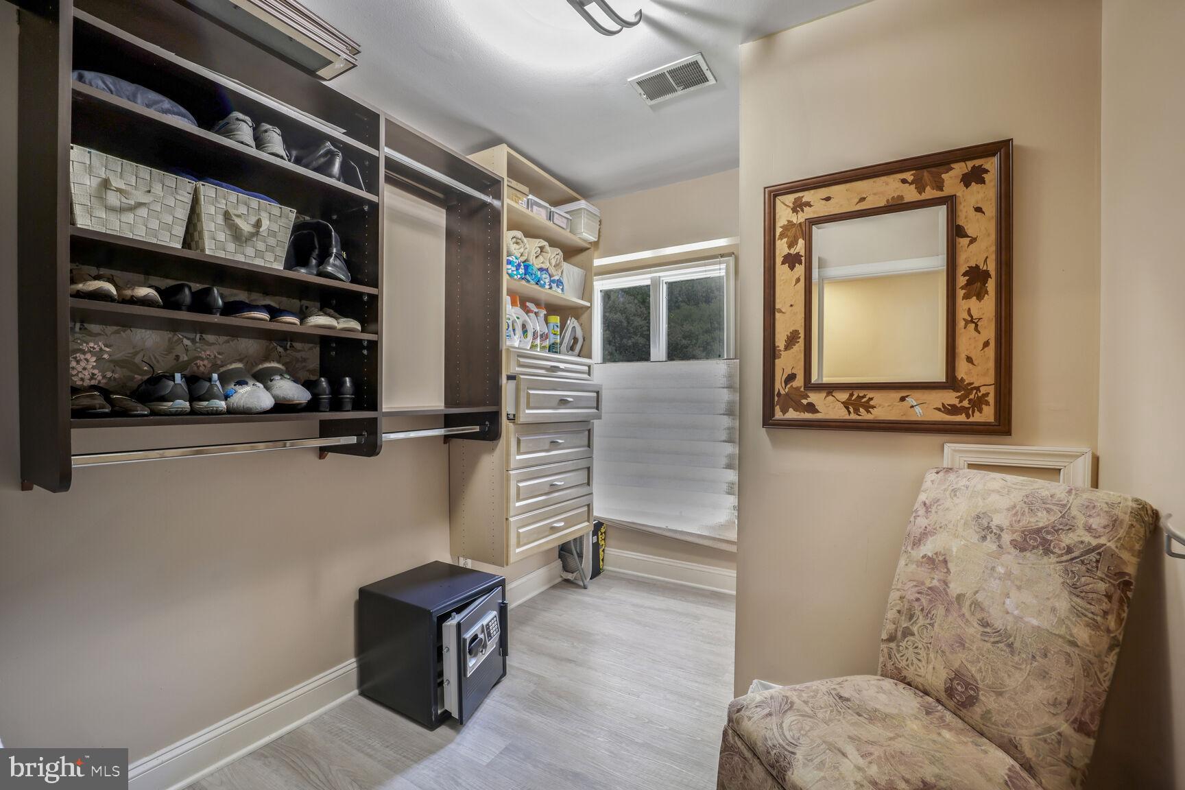 WILLERBURN ACRES - Residential