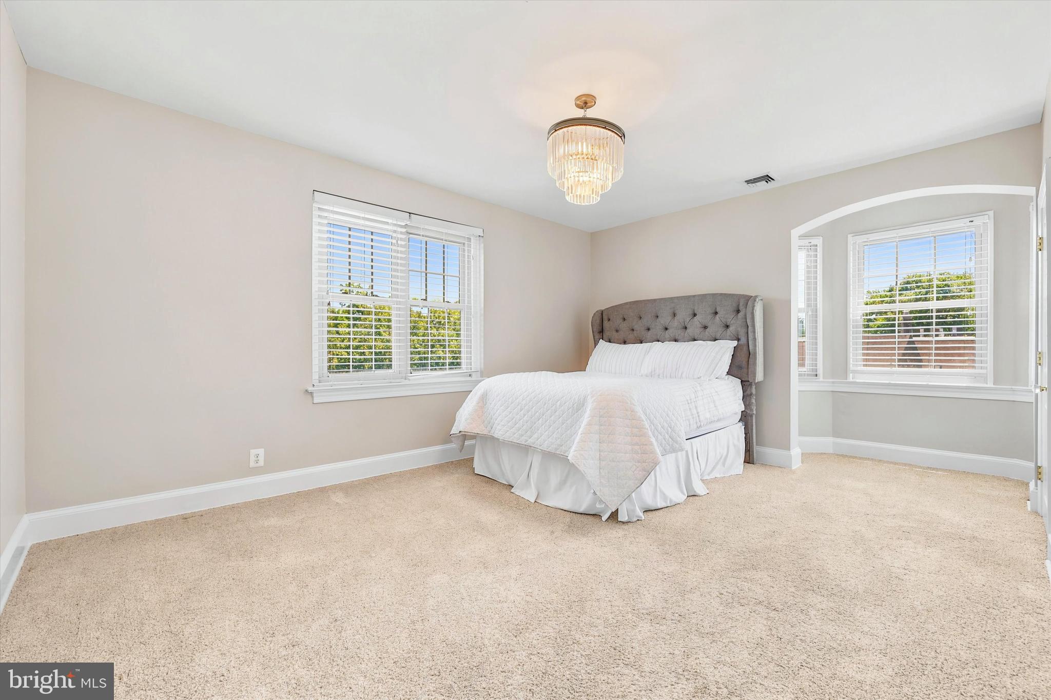 MERION MANOR - Residential