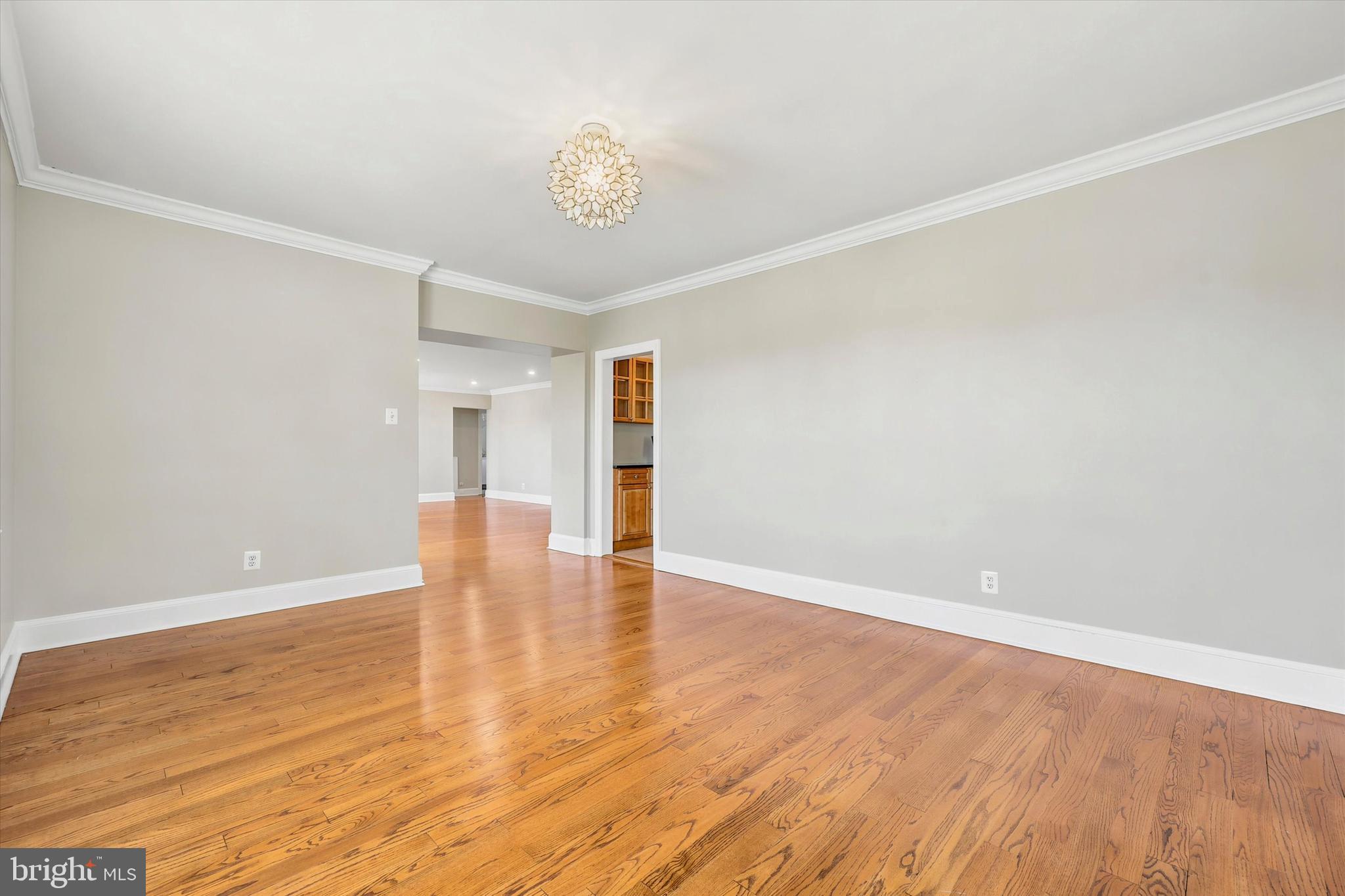 MERION MANOR - Residential