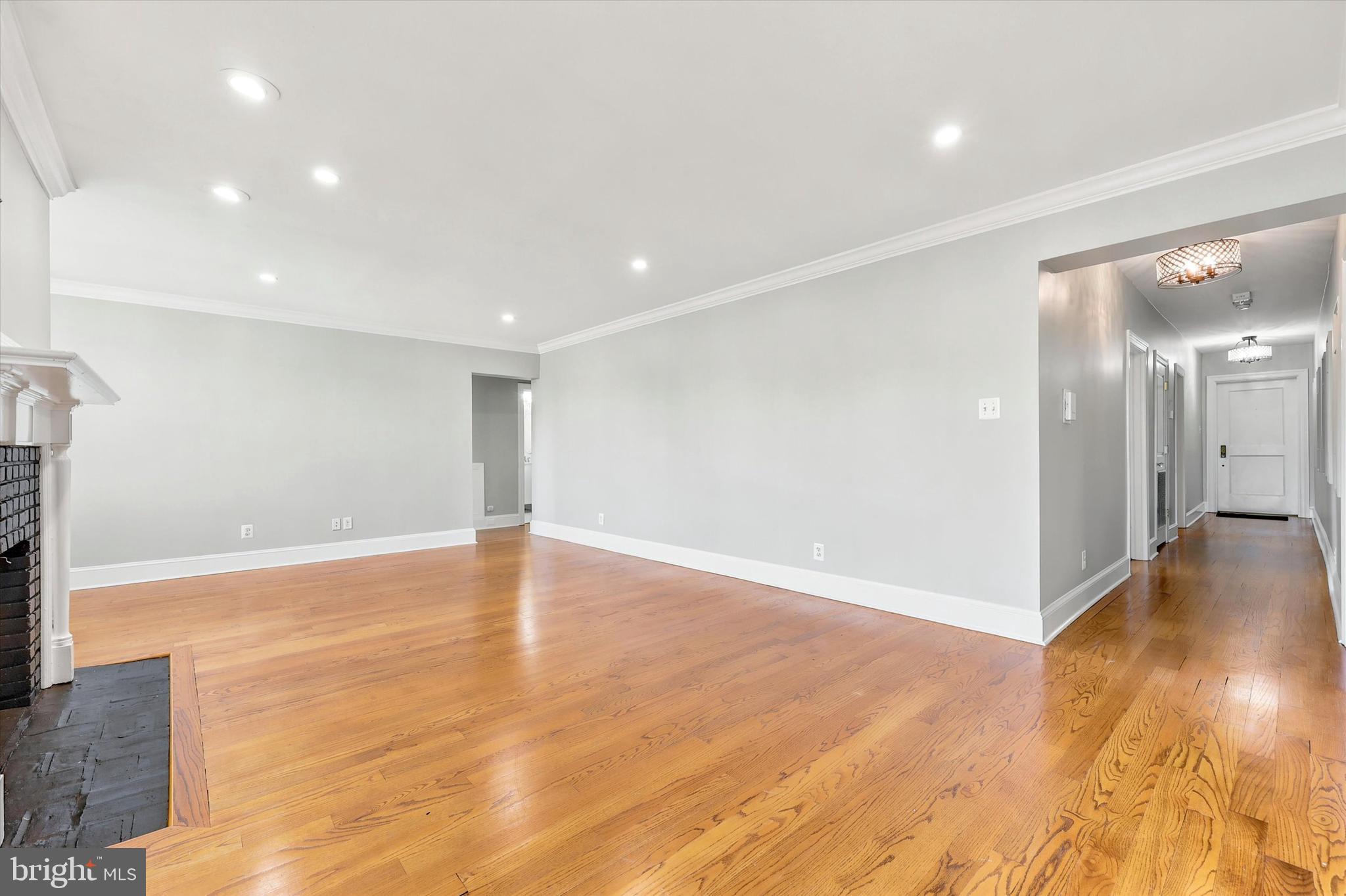 MERION MANOR - Residential