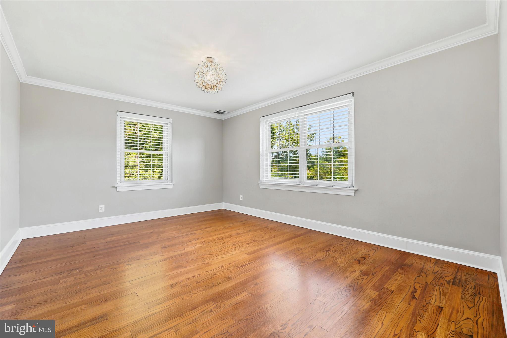 MERION MANOR - Residential