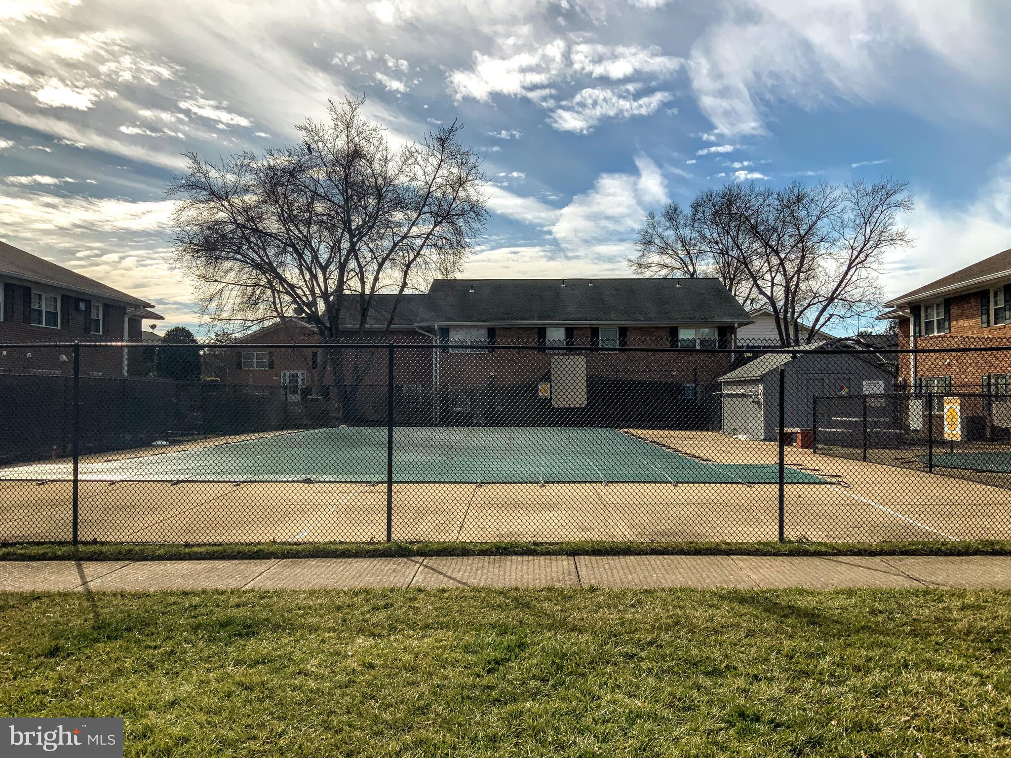 TERRACE TOWNE HOMES OF WOODLAWN - Residential Lease