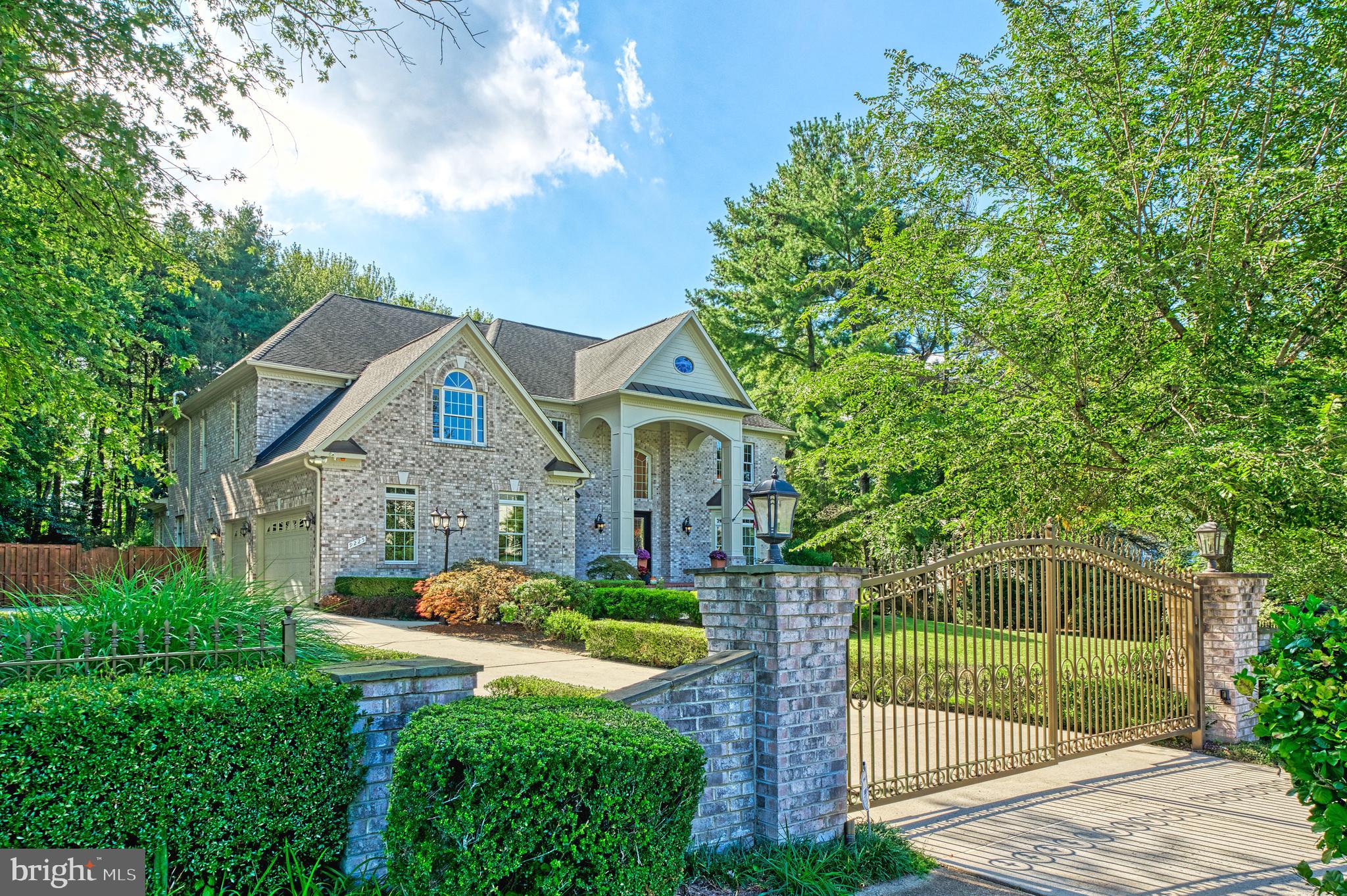 BRADLEY OAKS - Residential