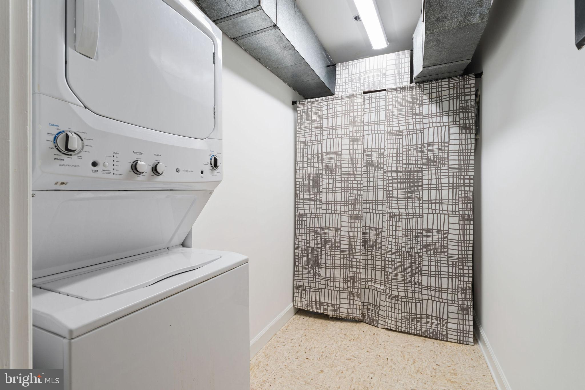 TOWSONGATE CONDOMINIUMS - Residential