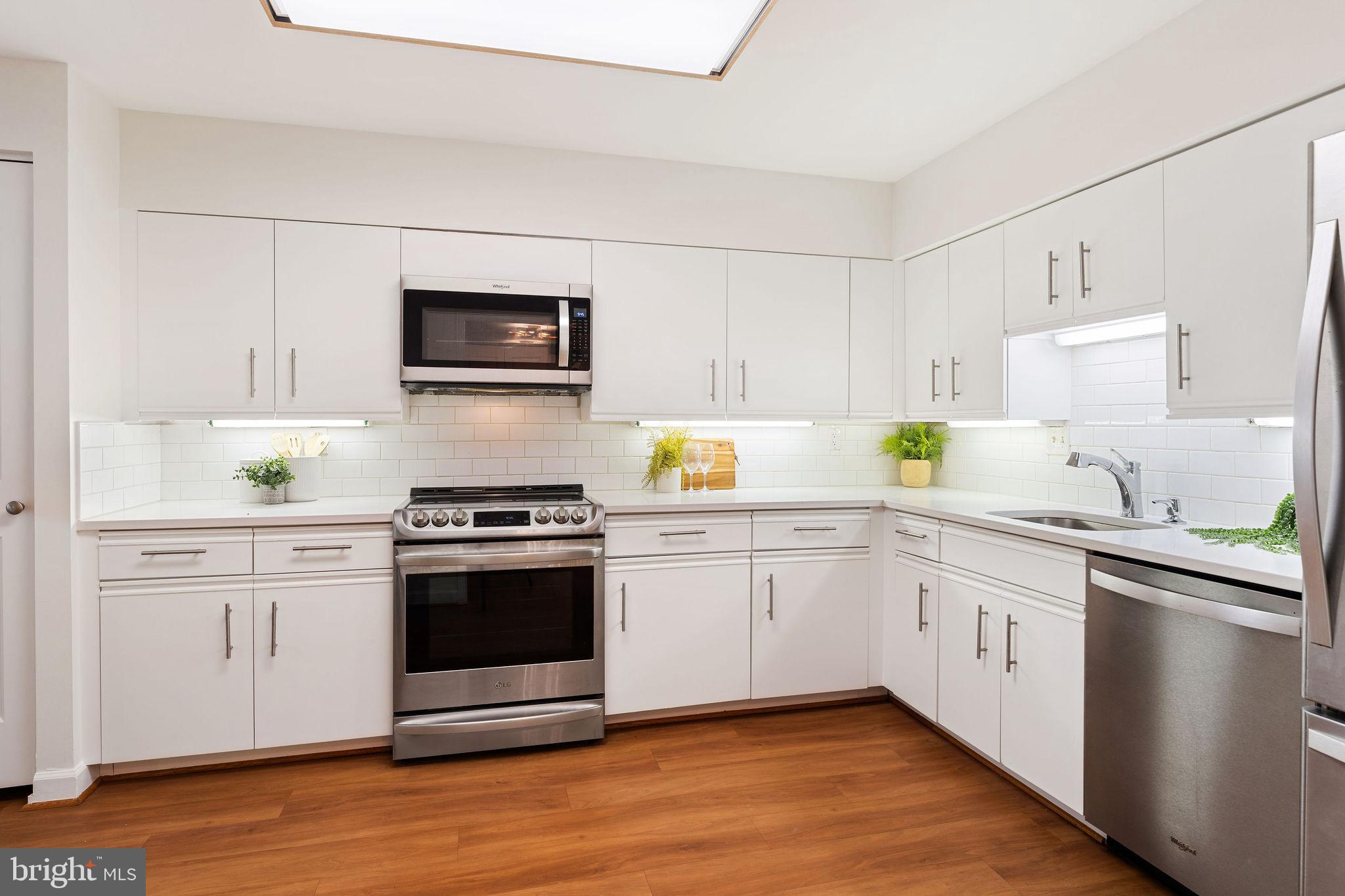 TOWSONGATE CONDOMINIUMS - Residential