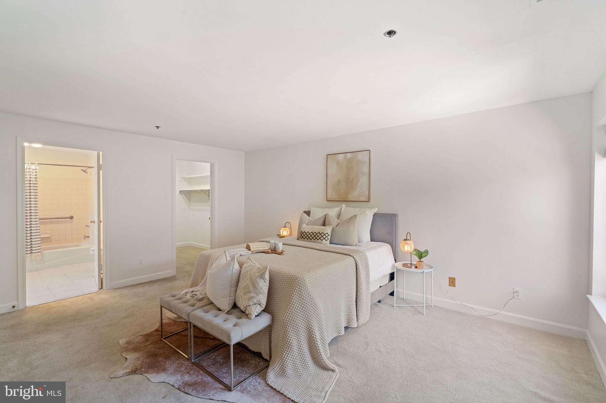 TOWSONGATE CONDOMINIUMS - Residential