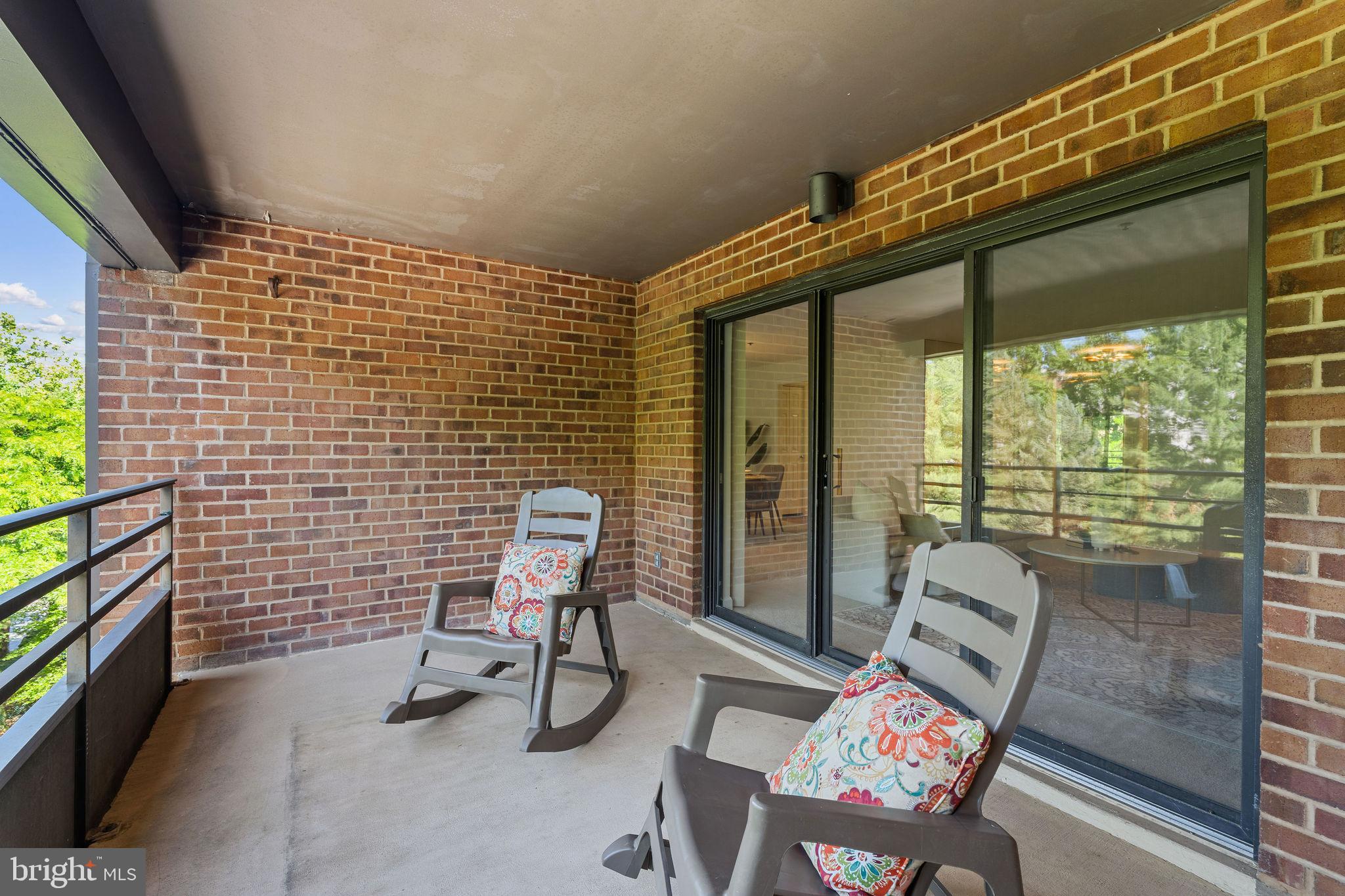 TOWSONGATE CONDOMINIUMS - Residential