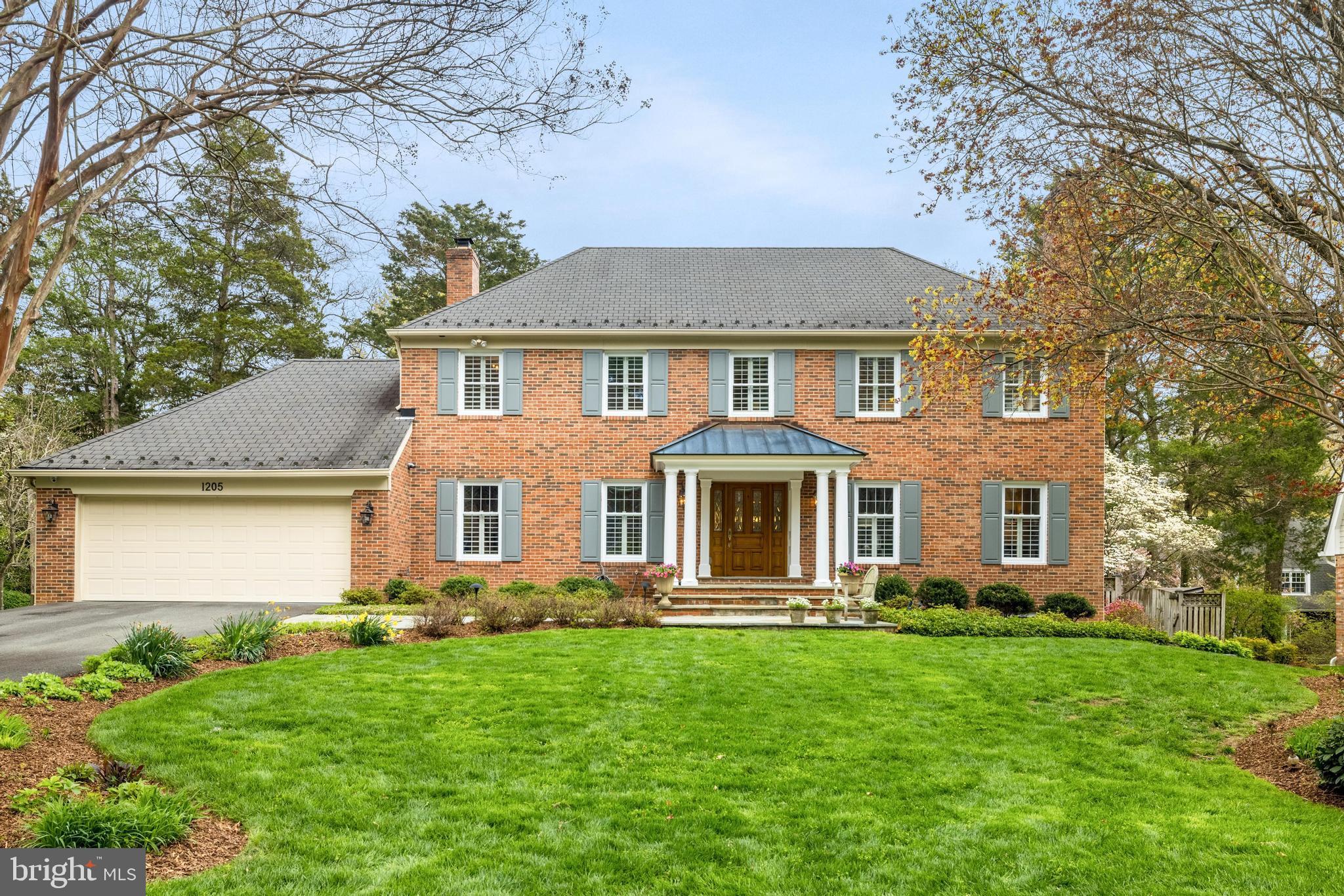 LYNWOOD - Residential