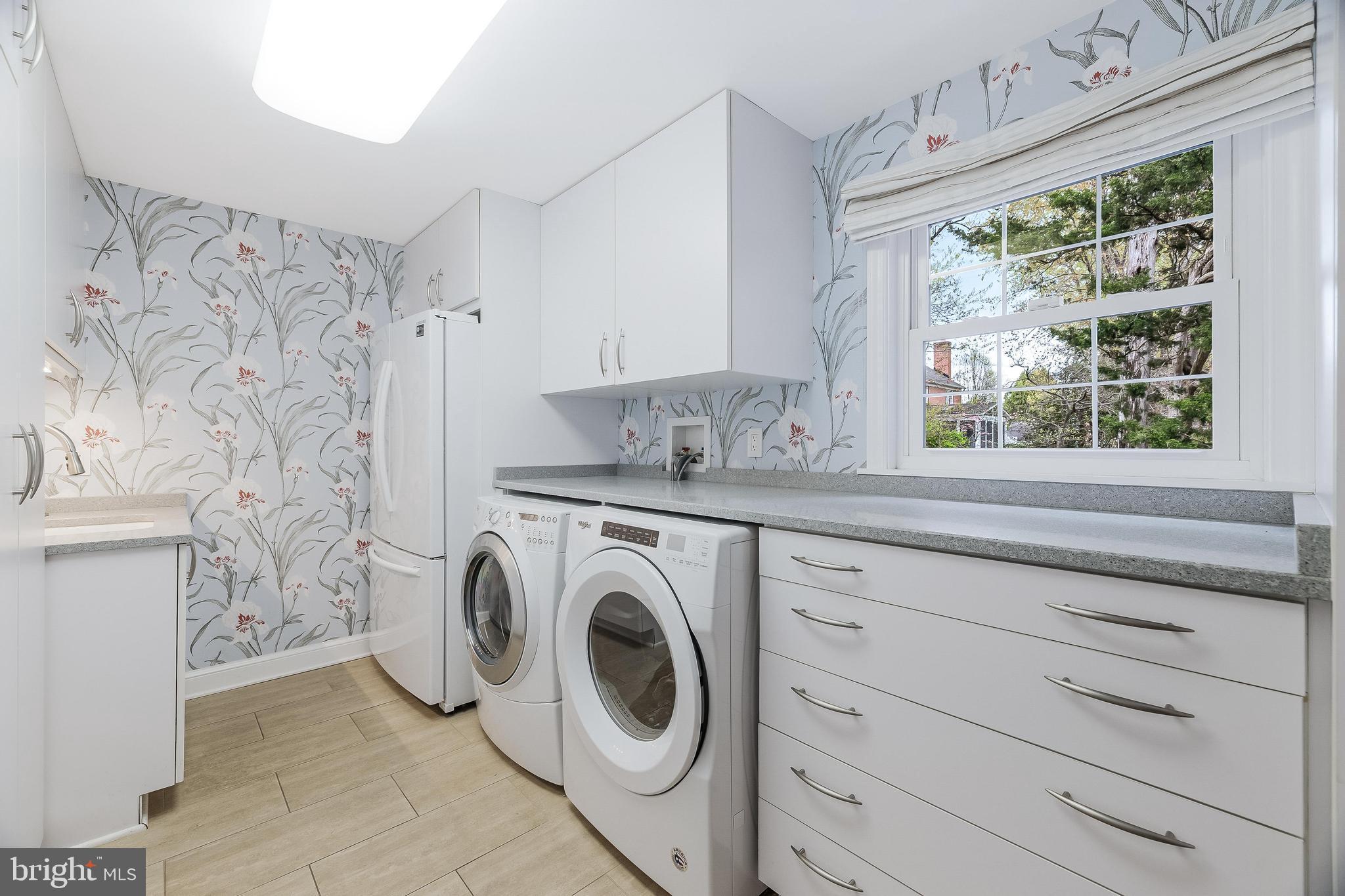 LYNWOOD - Residential