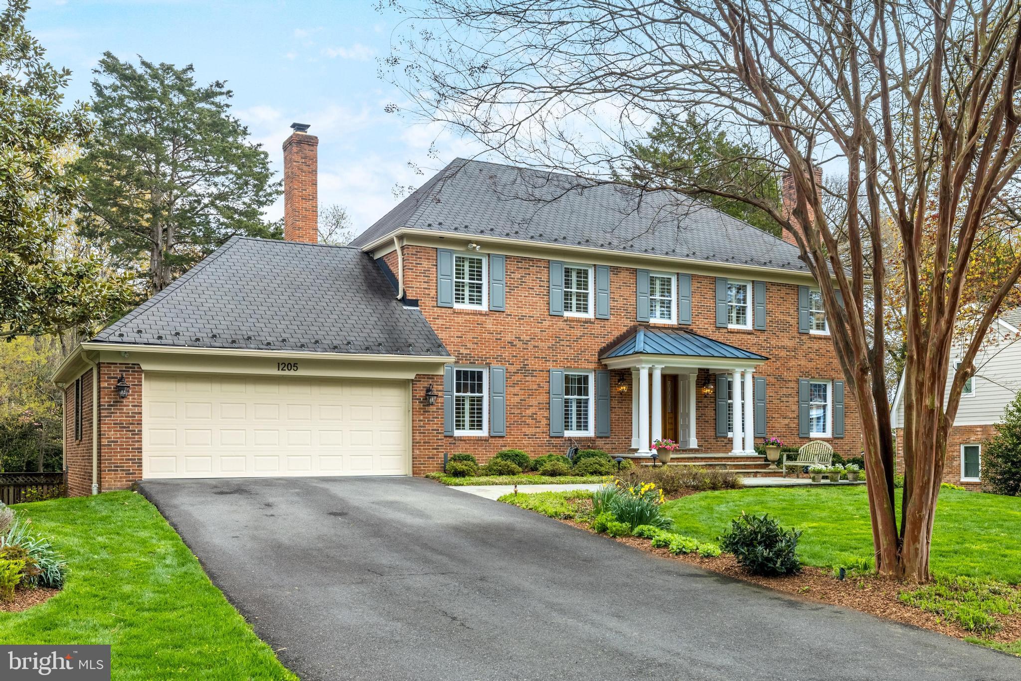LYNWOOD - Residential