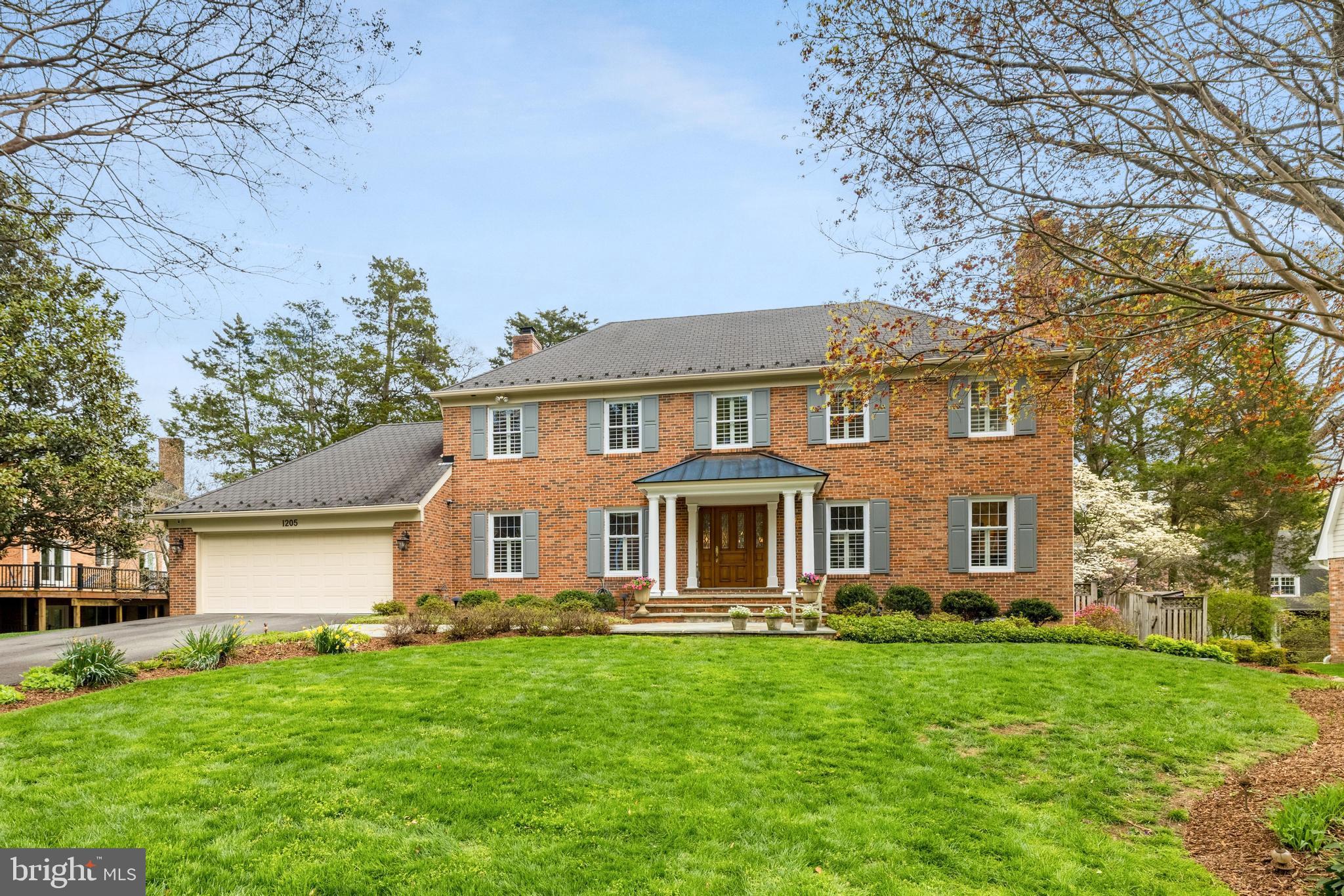 LYNWOOD - Residential