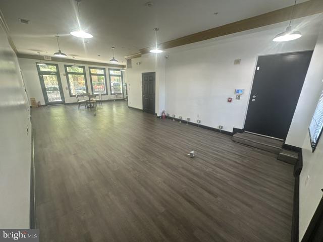 KENTLANDS MIDTOWN - Commercial Lease