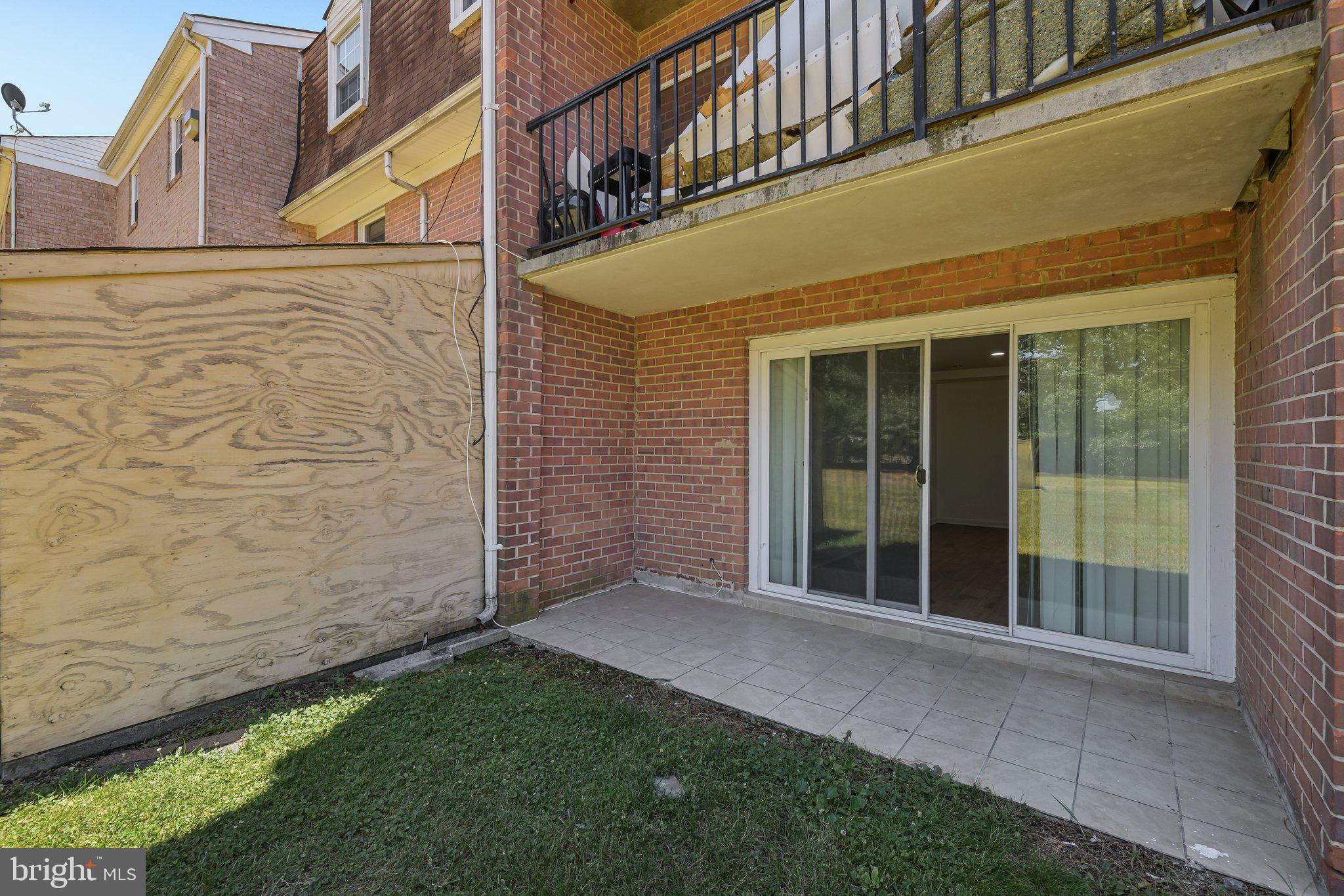 FOREST SPRING CONDO-PHAS - Residential