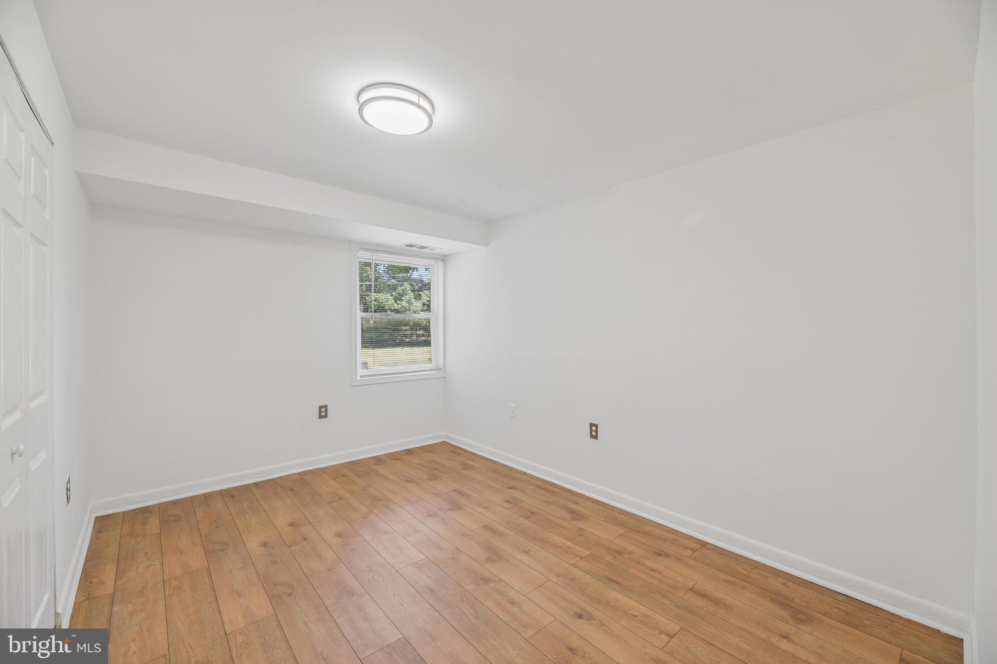 FOREST SPRING CONDO-PHAS - Residential