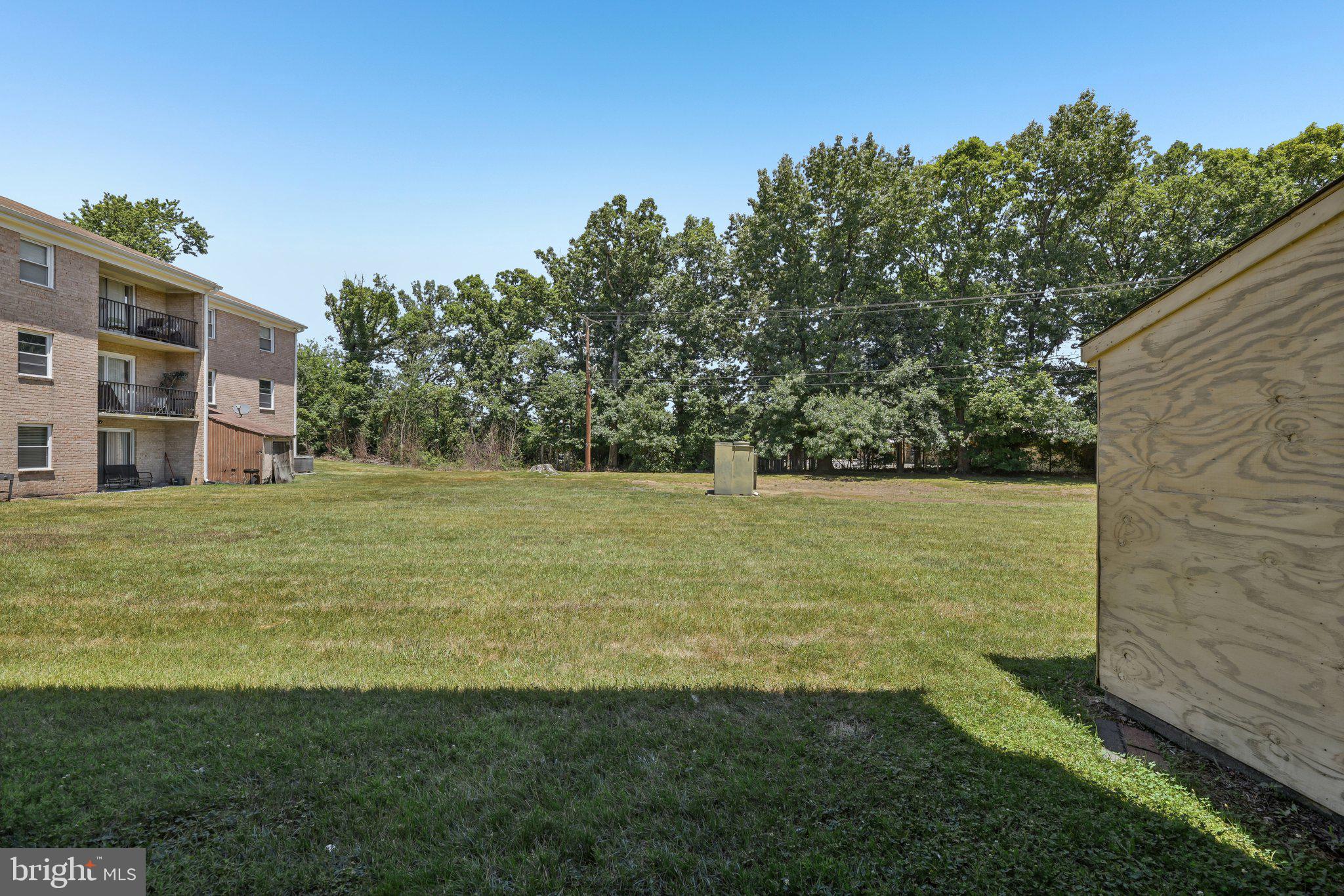 FOREST SPRING CONDO-PHAS - Residential