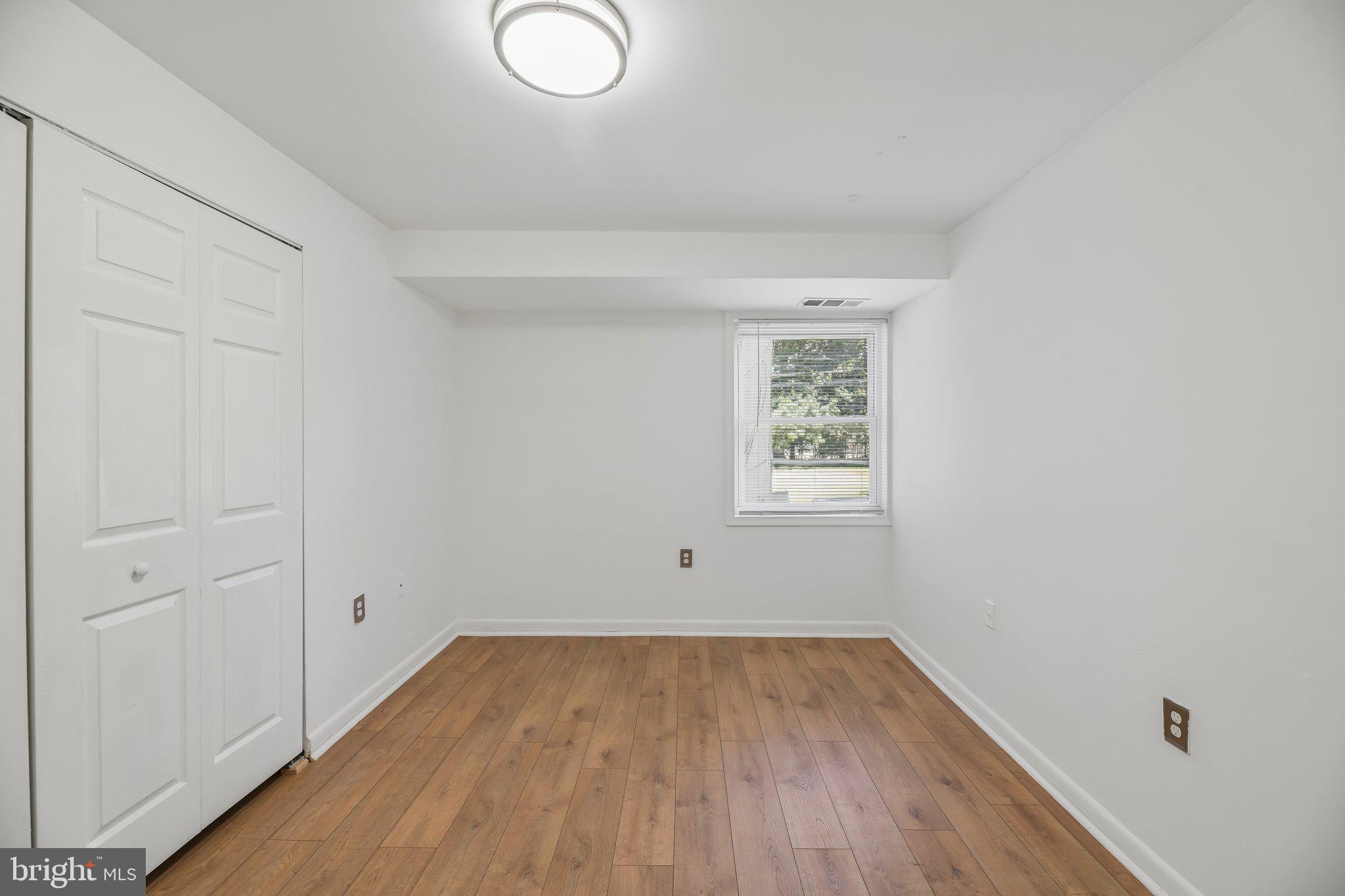FOREST SPRING CONDO-PHAS - Residential