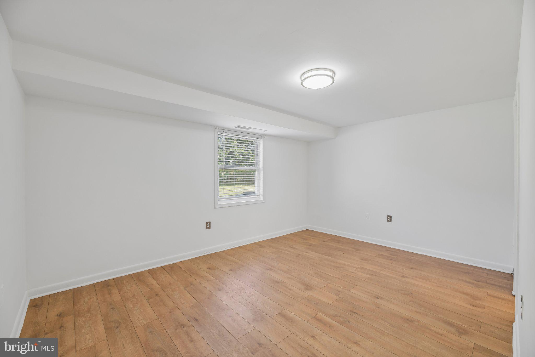 FOREST SPRING CONDO-PHAS - Residential