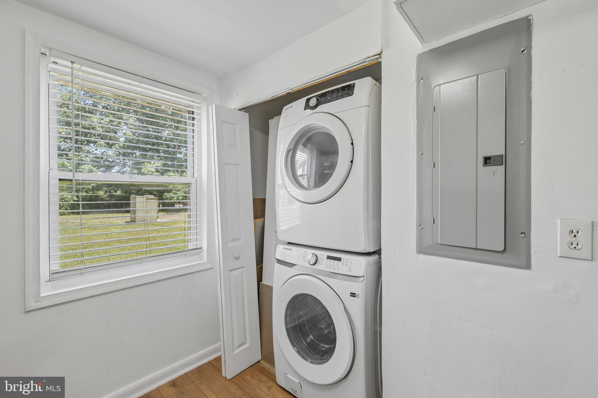 FOREST SPRING CONDO-PHAS - Residential