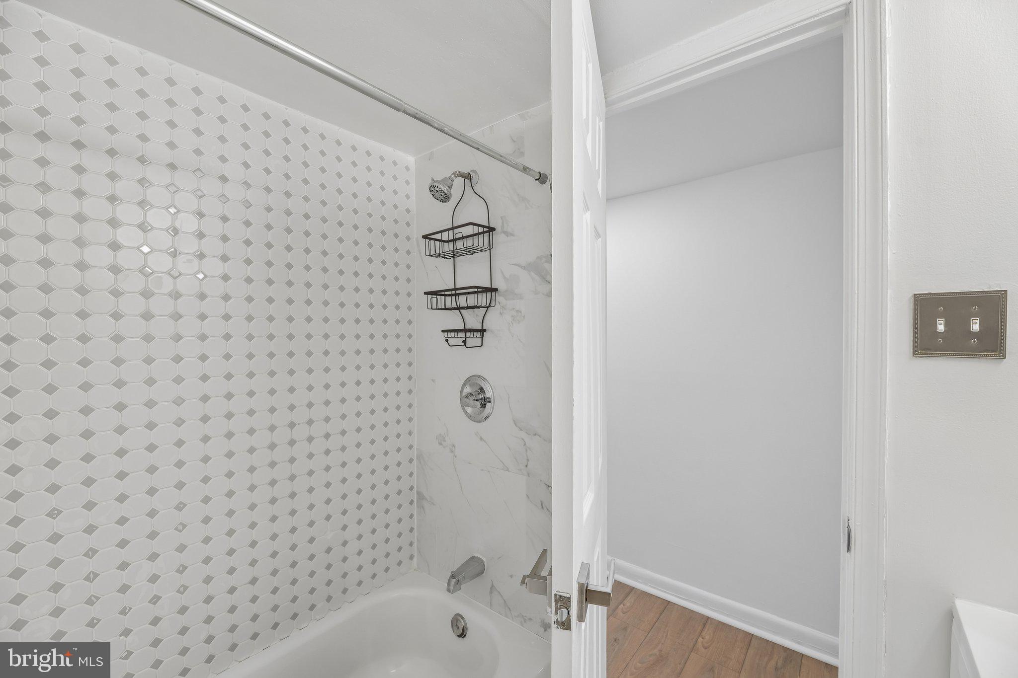 FOREST SPRING CONDO-PHAS - Residential