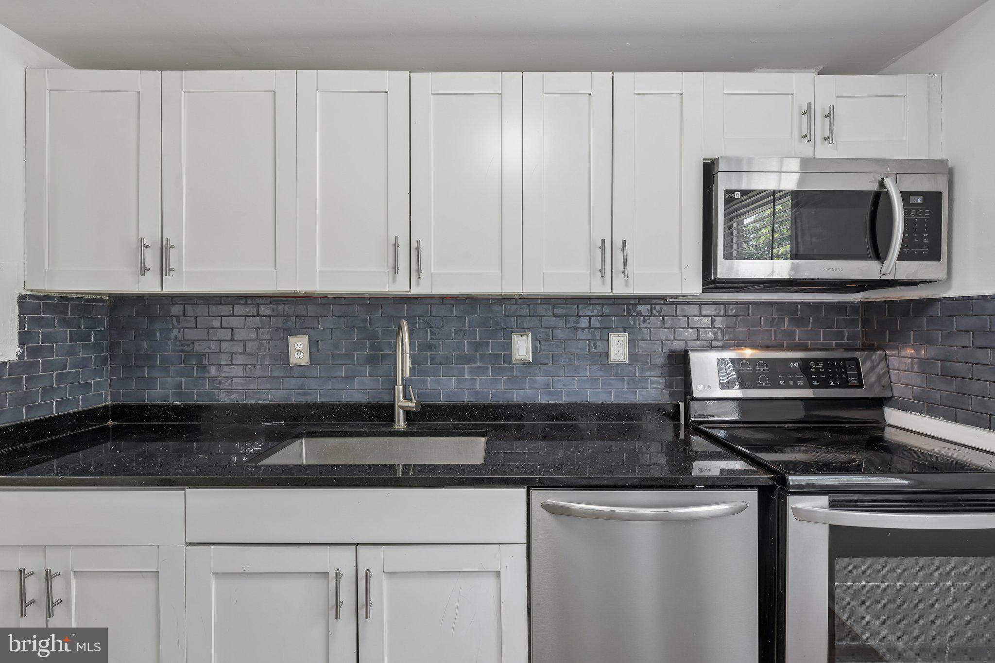 FOREST SPRING CONDO-PHAS - Residential