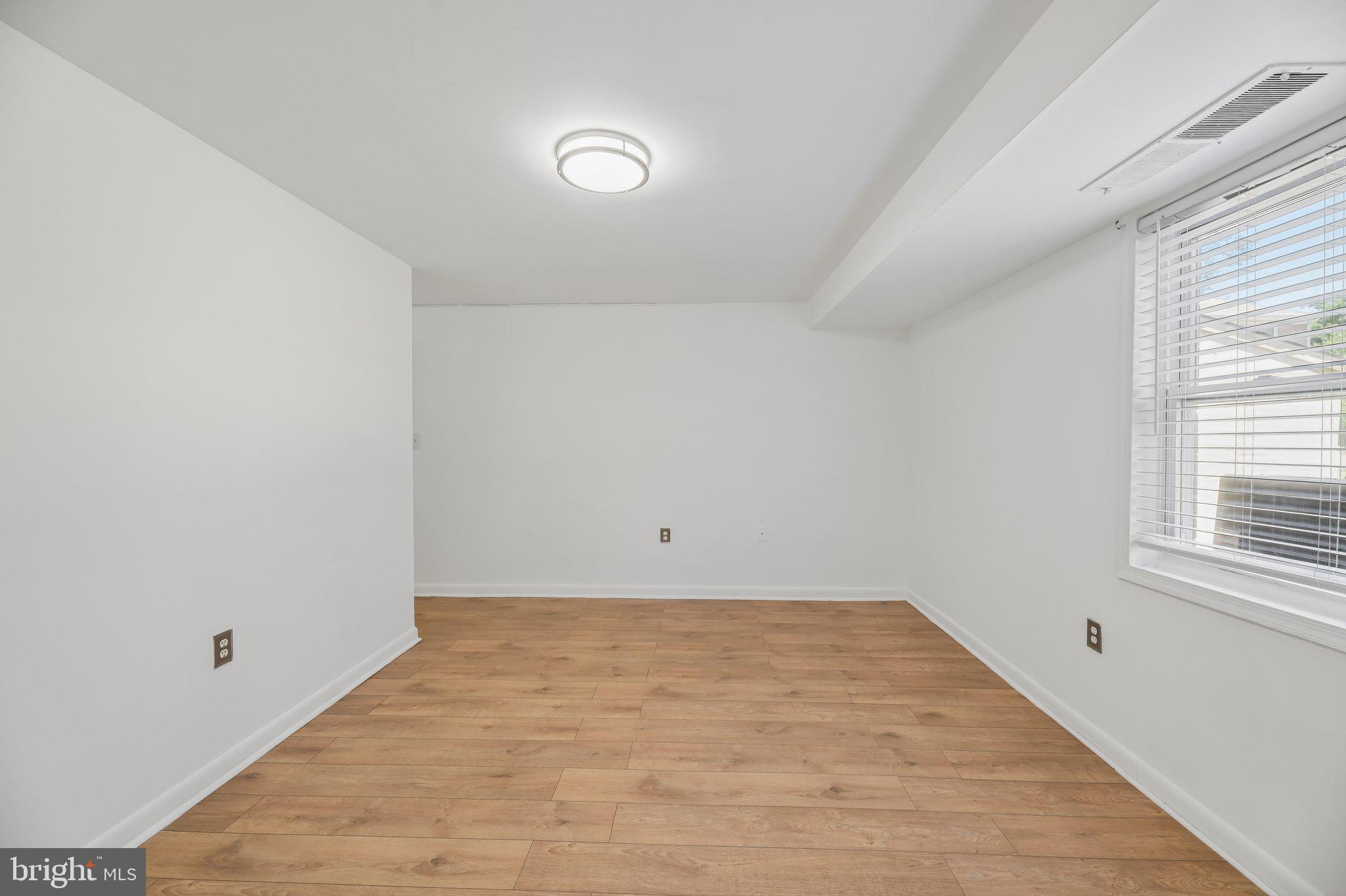 FOREST SPRING CONDO-PHAS - Residential