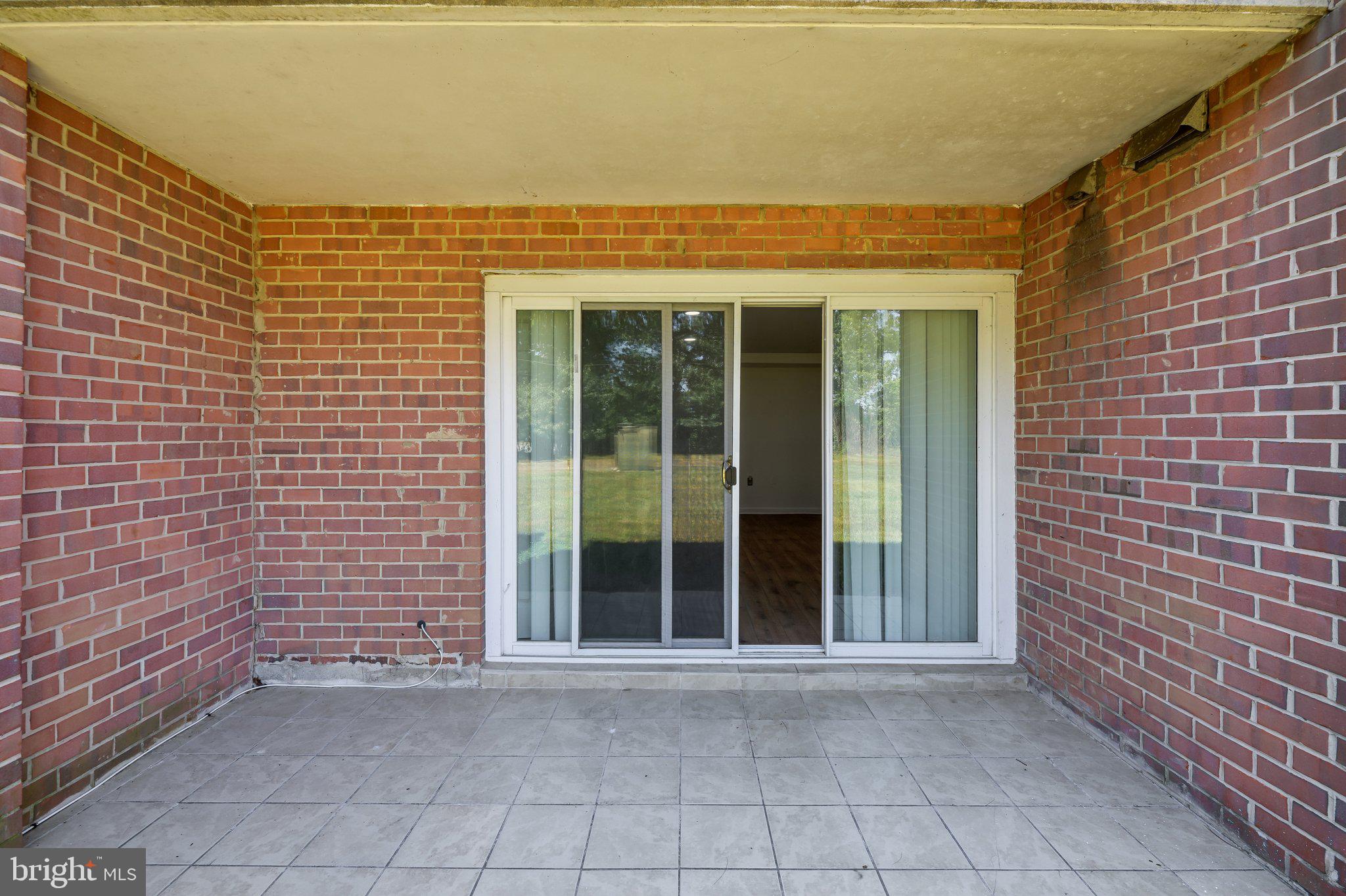 FOREST SPRING CONDO-PHAS - Residential