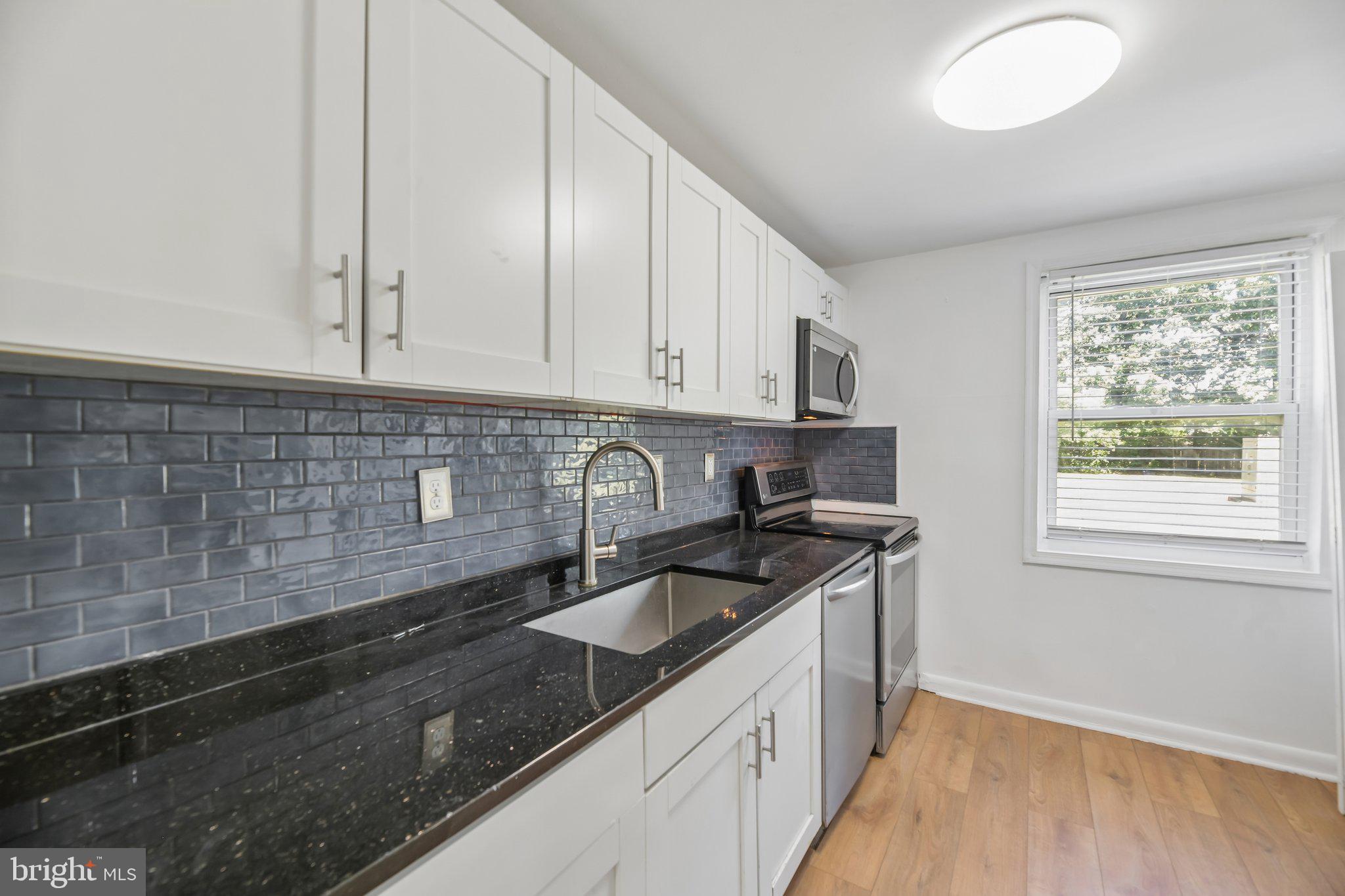 FOREST SPRING CONDO-PHAS - Residential