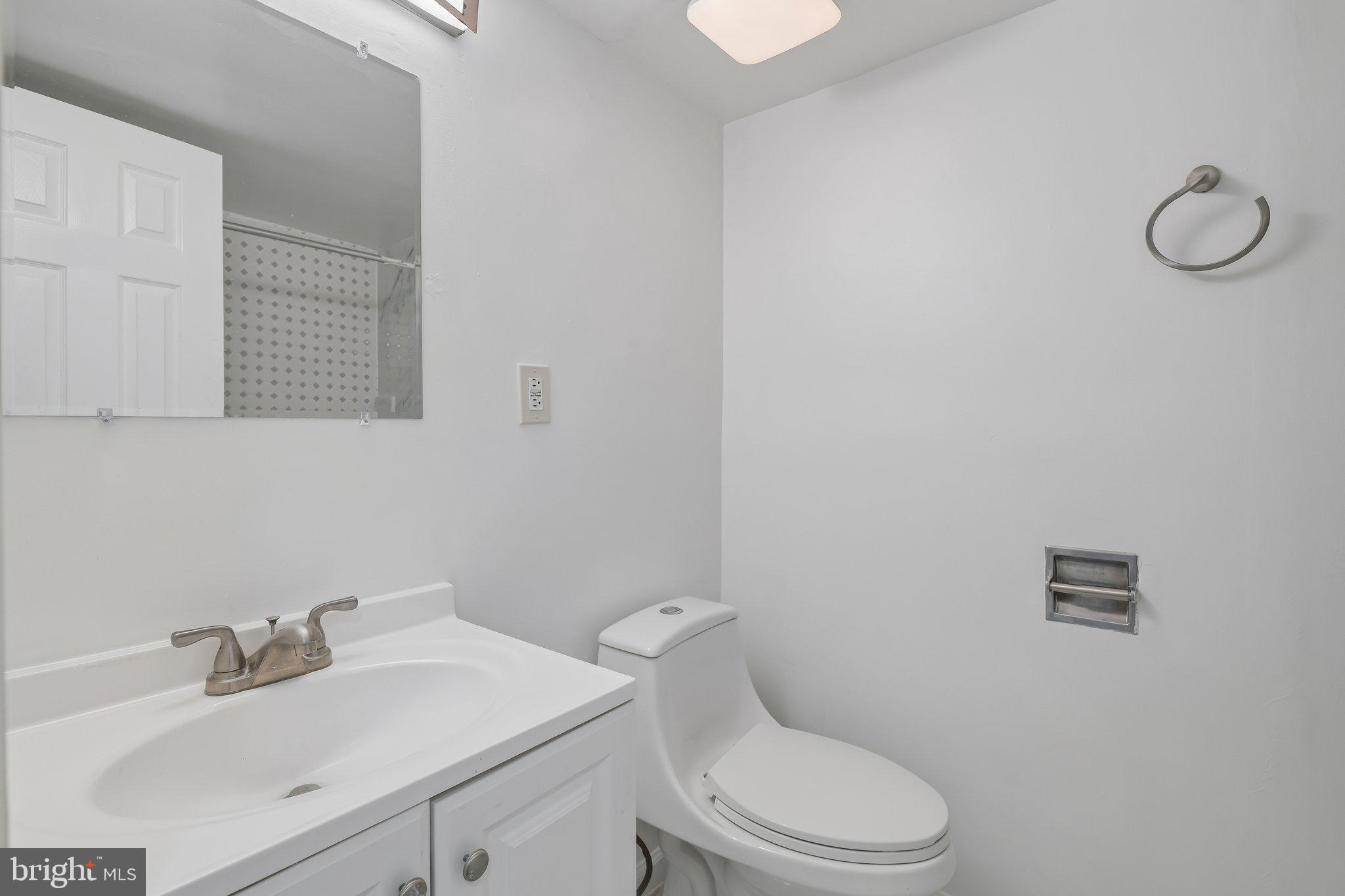 FOREST SPRING CONDO-PHAS - Residential