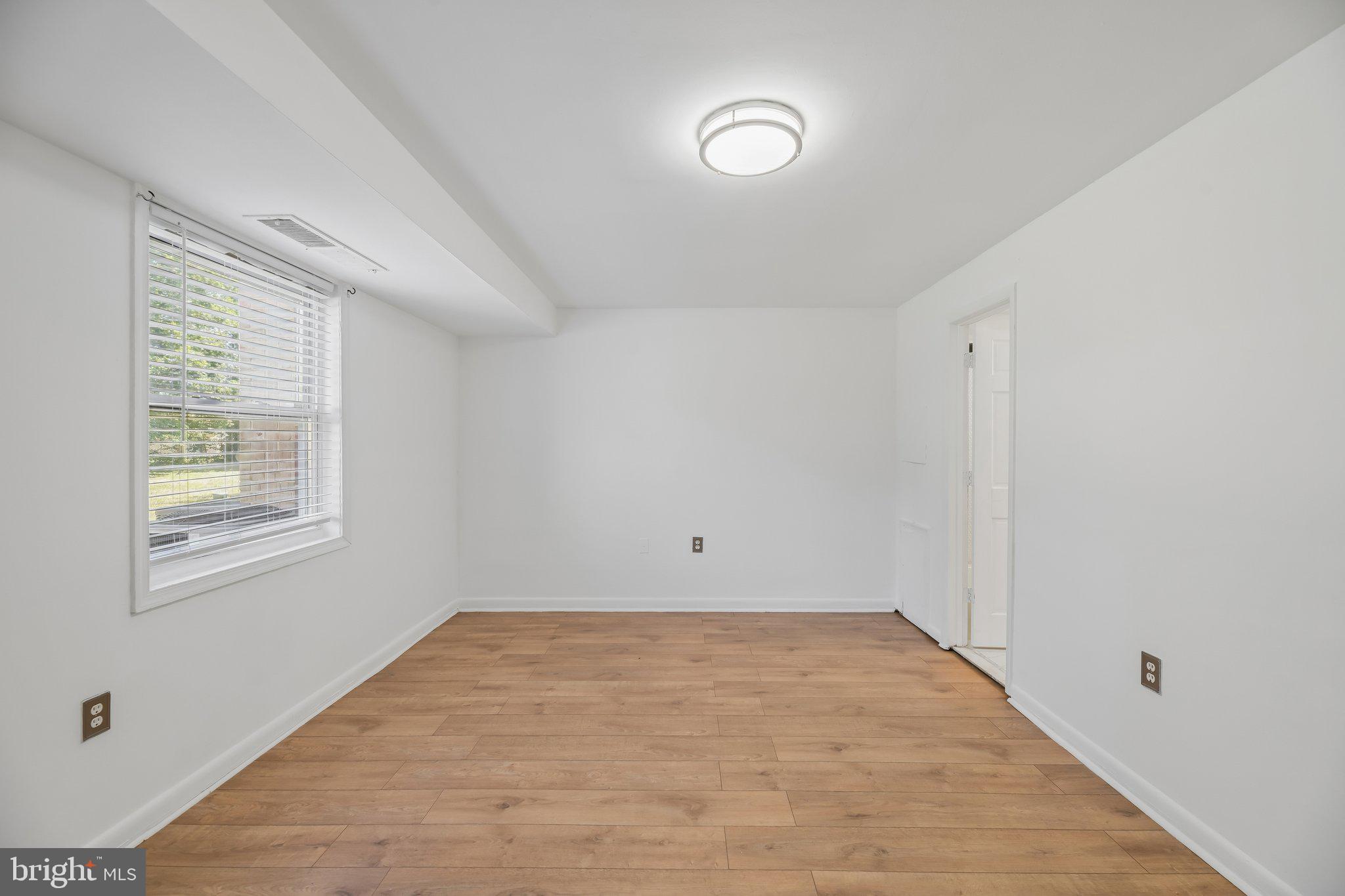 FOREST SPRING CONDO-PHAS - Residential