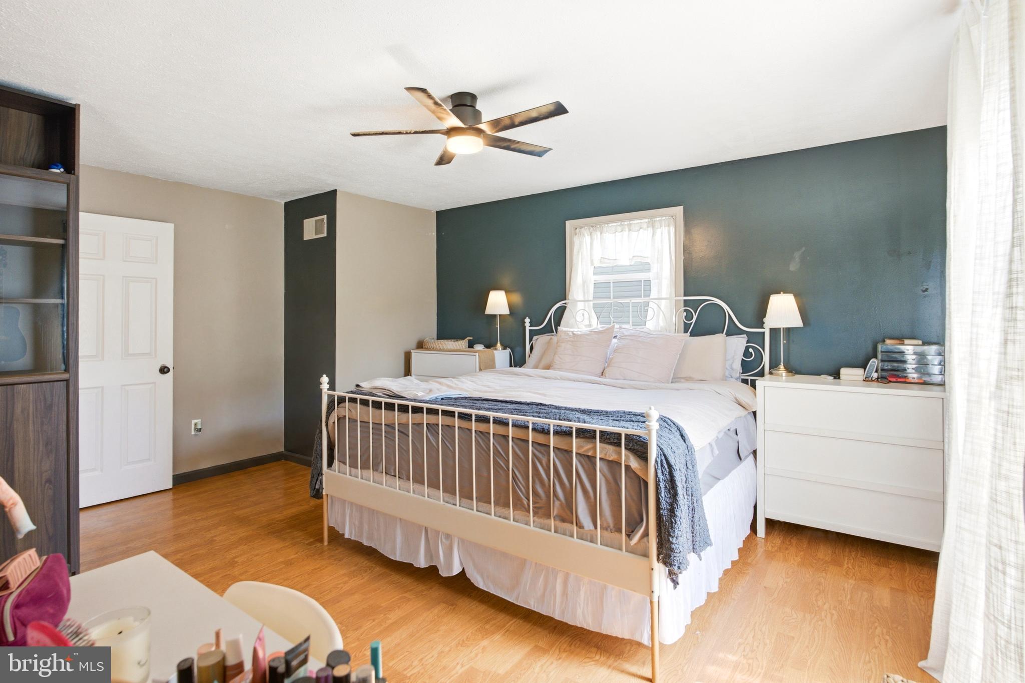 WHISPERING HILLS - Residential