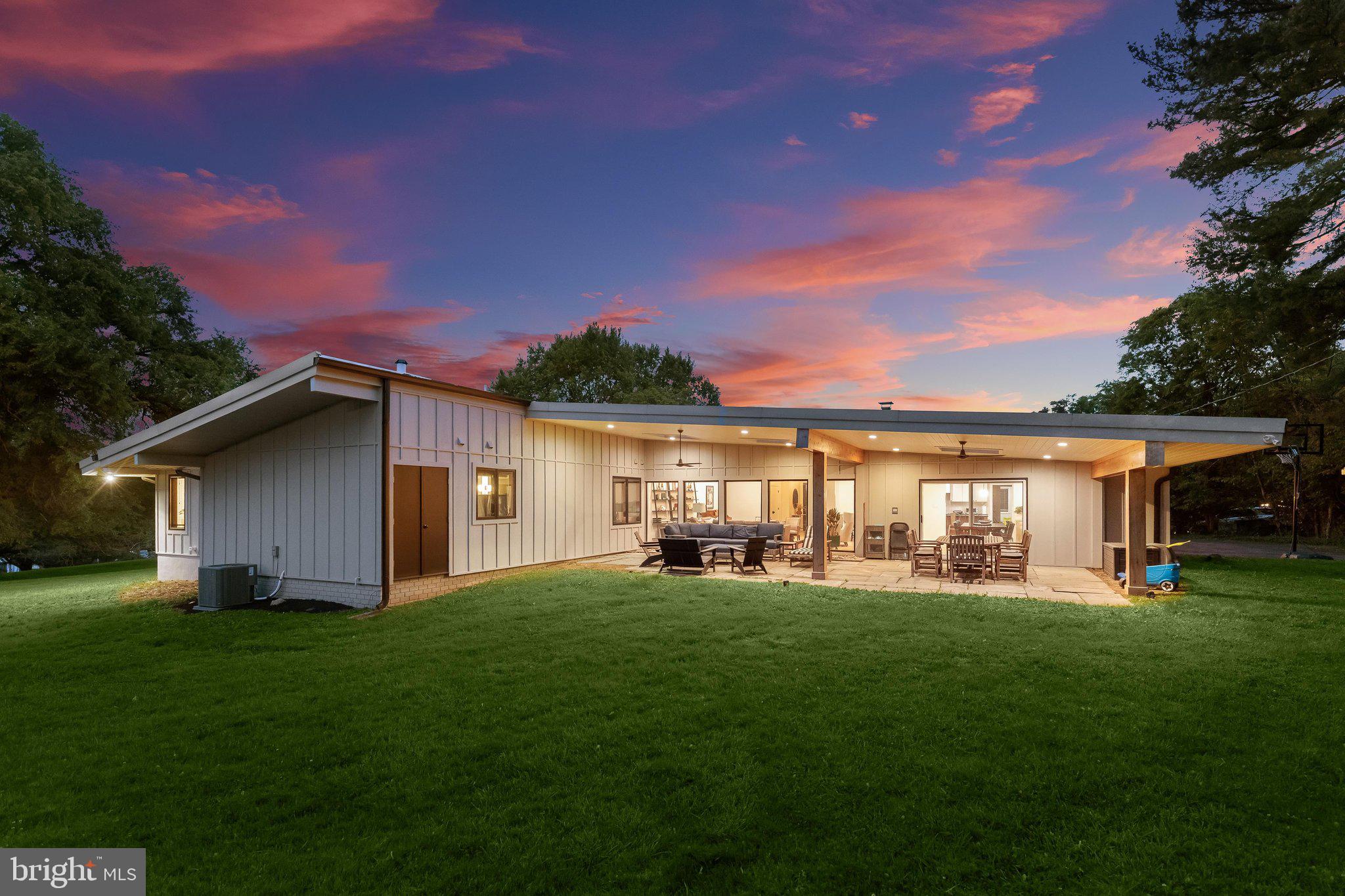 DUMBARTON HEIGHTS - Residential