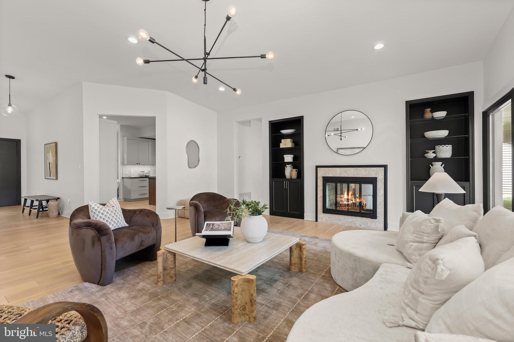 DUMBARTON HEIGHTS - Residential