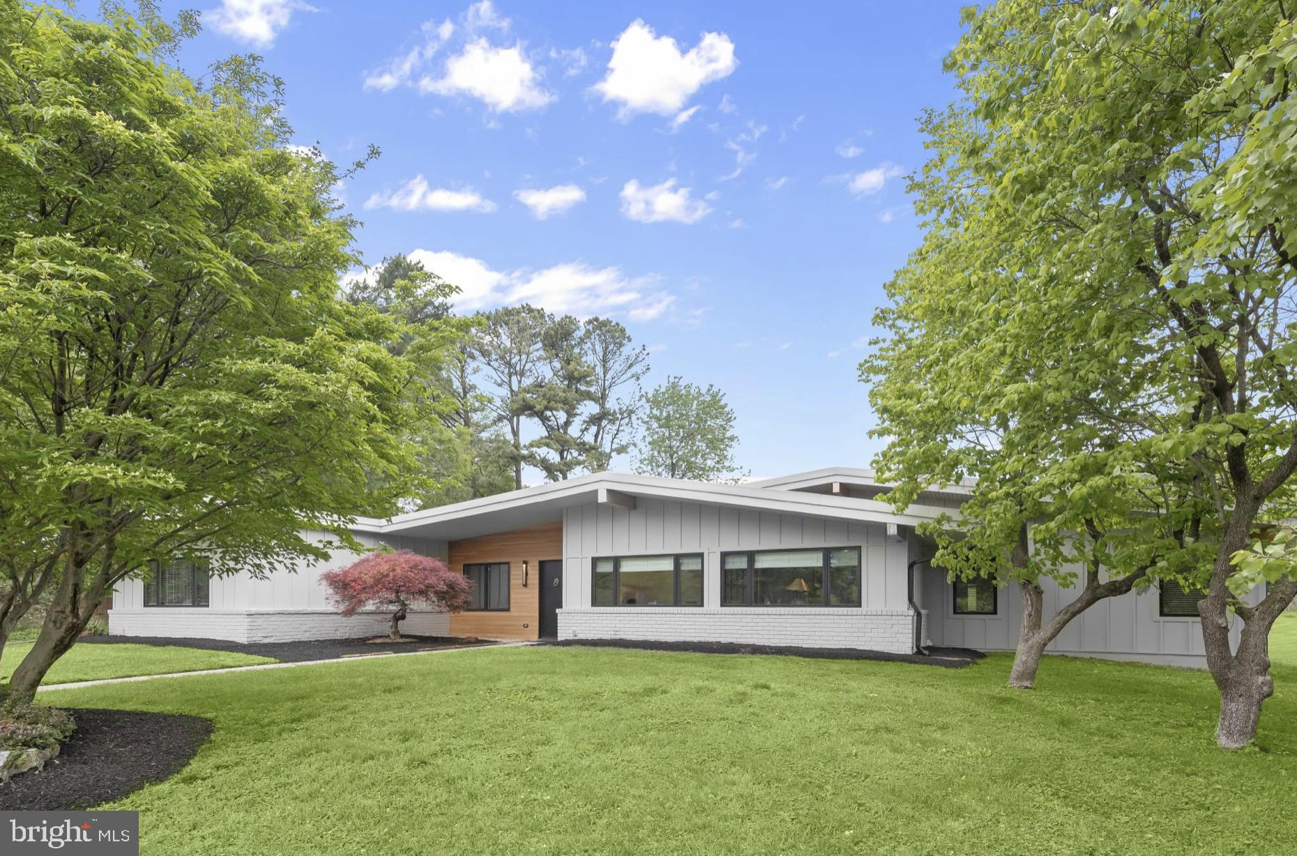 DUMBARTON HEIGHTS - Residential