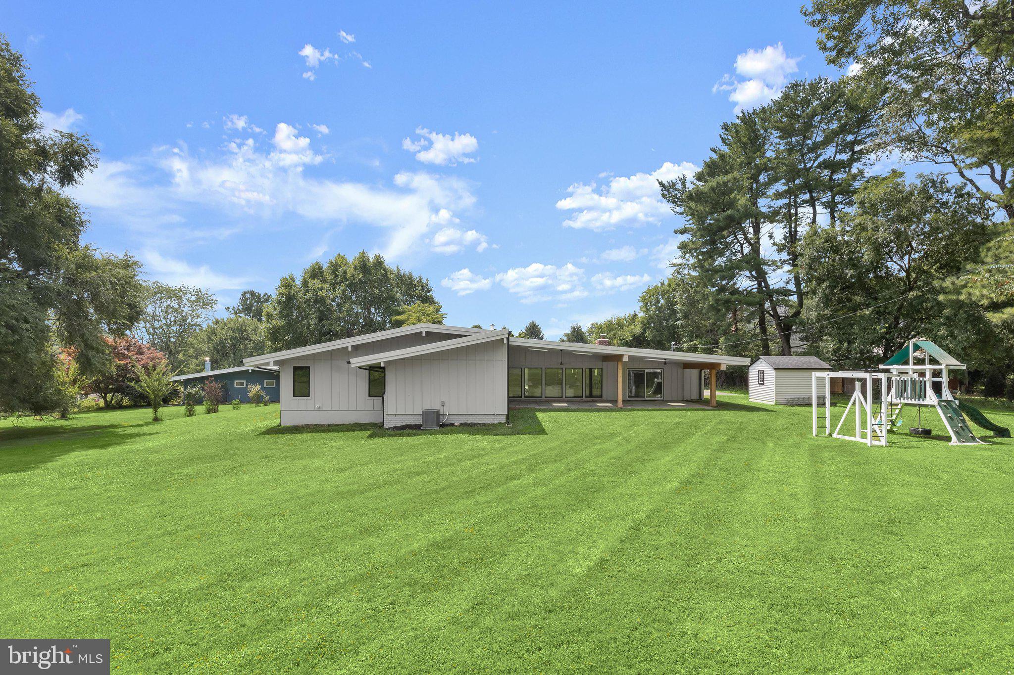 DUMBARTON HEIGHTS - Residential