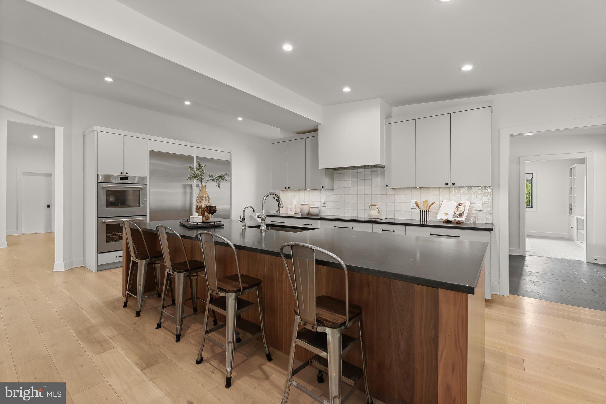 DUMBARTON HEIGHTS - Residential