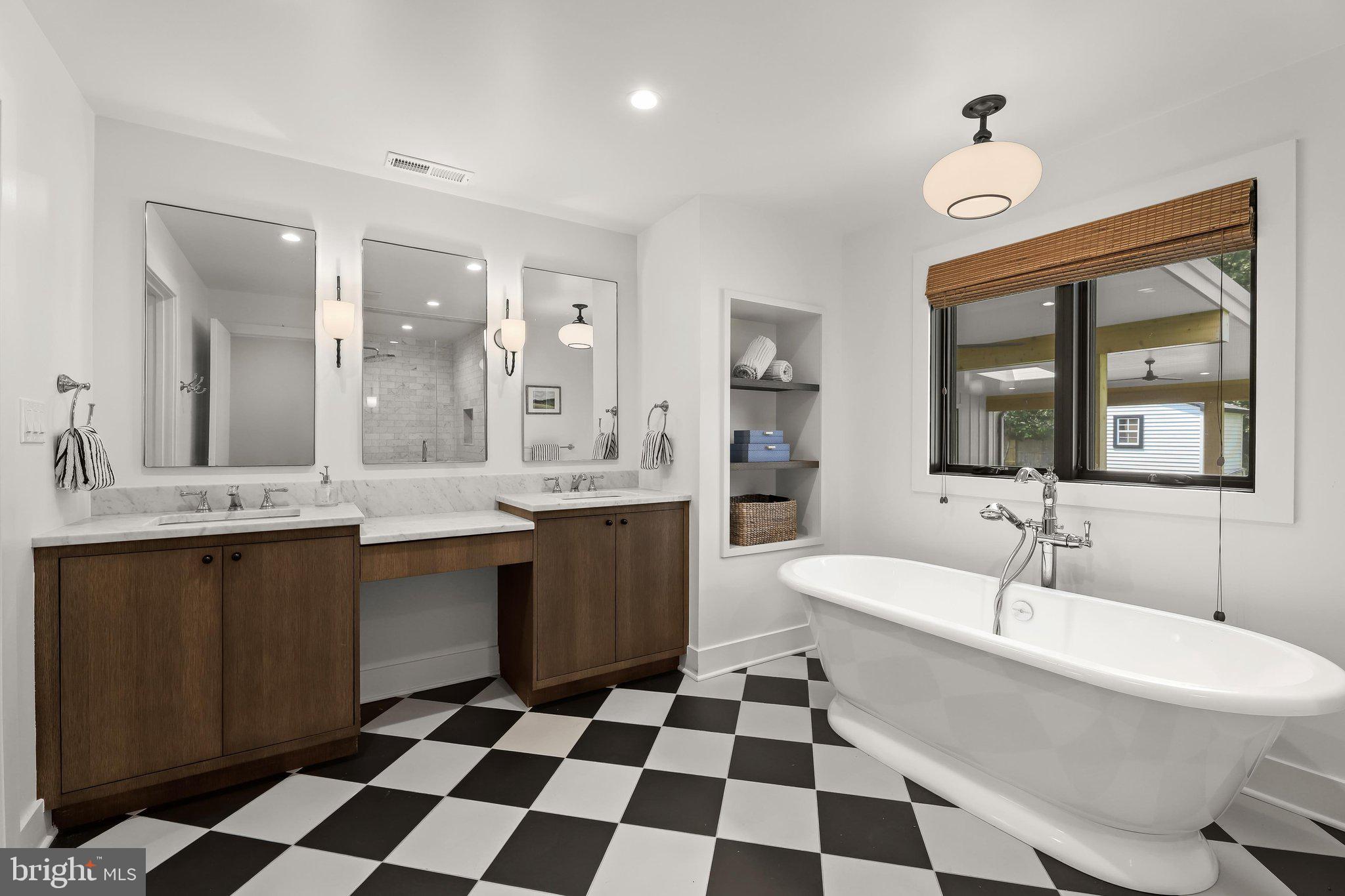 DUMBARTON HEIGHTS - Residential