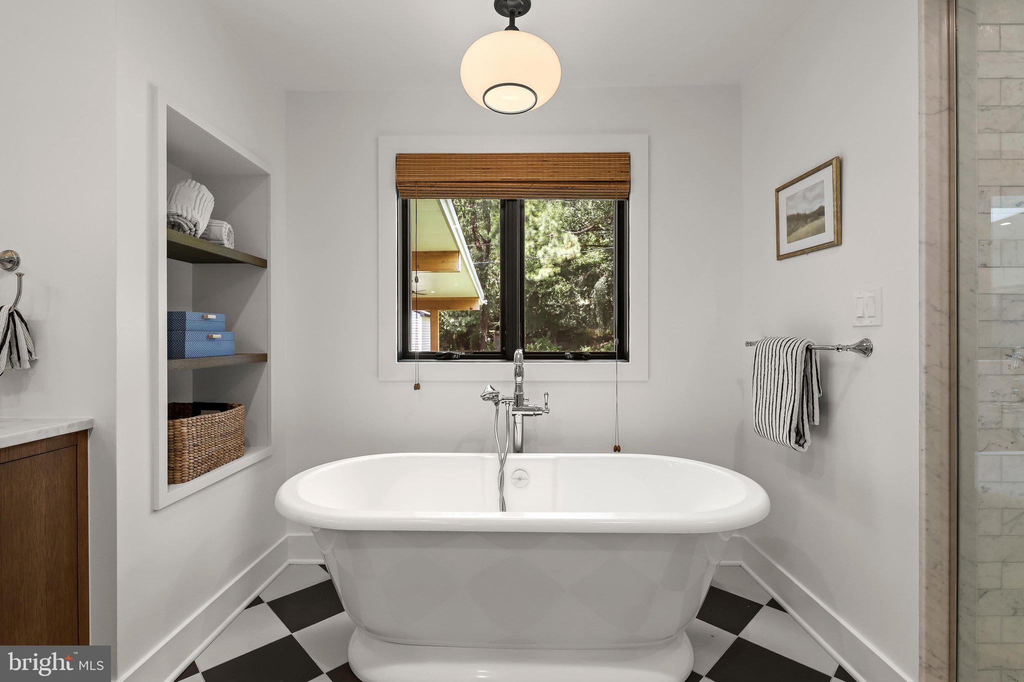 DUMBARTON HEIGHTS - Residential