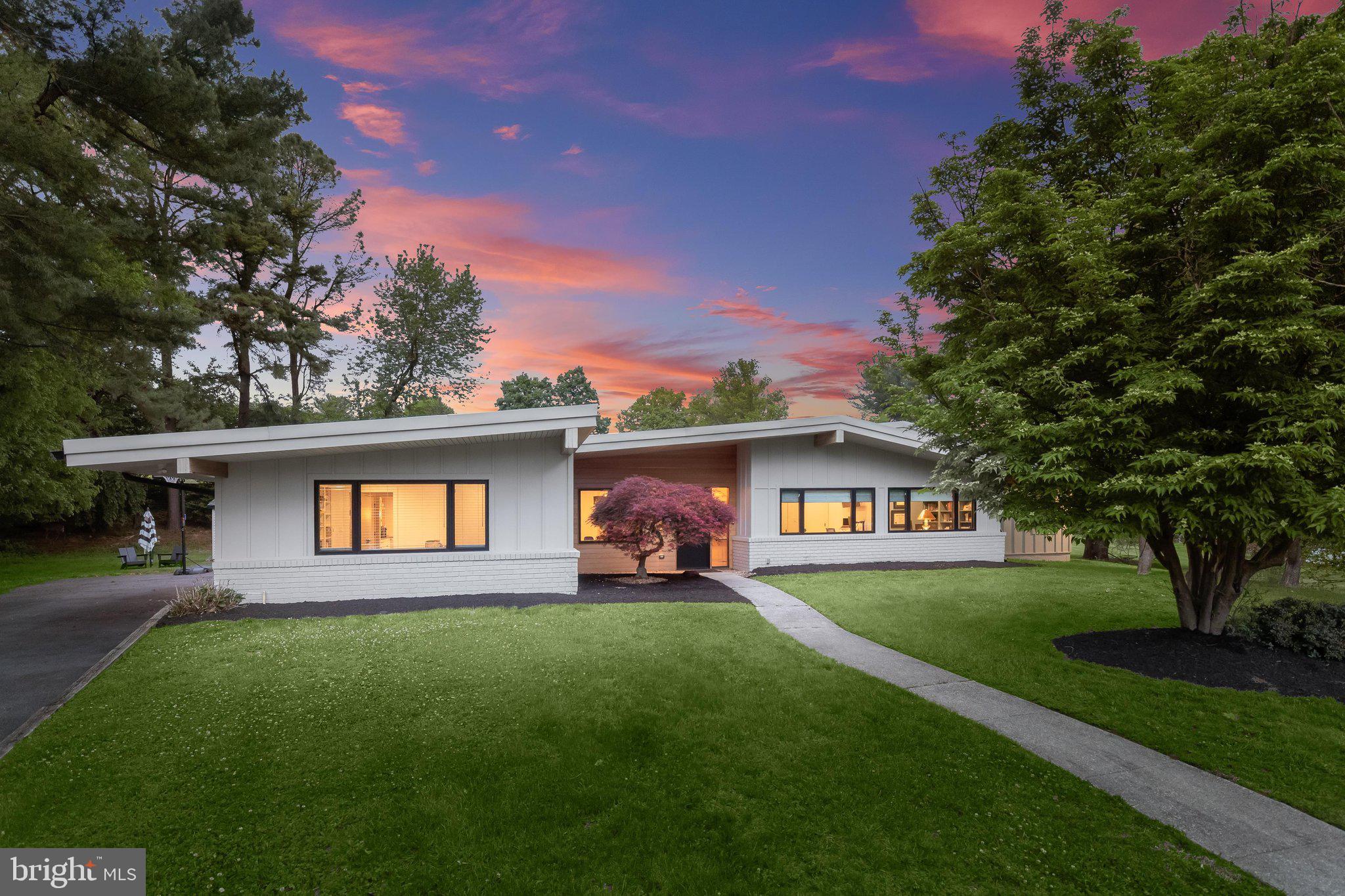 DUMBARTON HEIGHTS - Residential