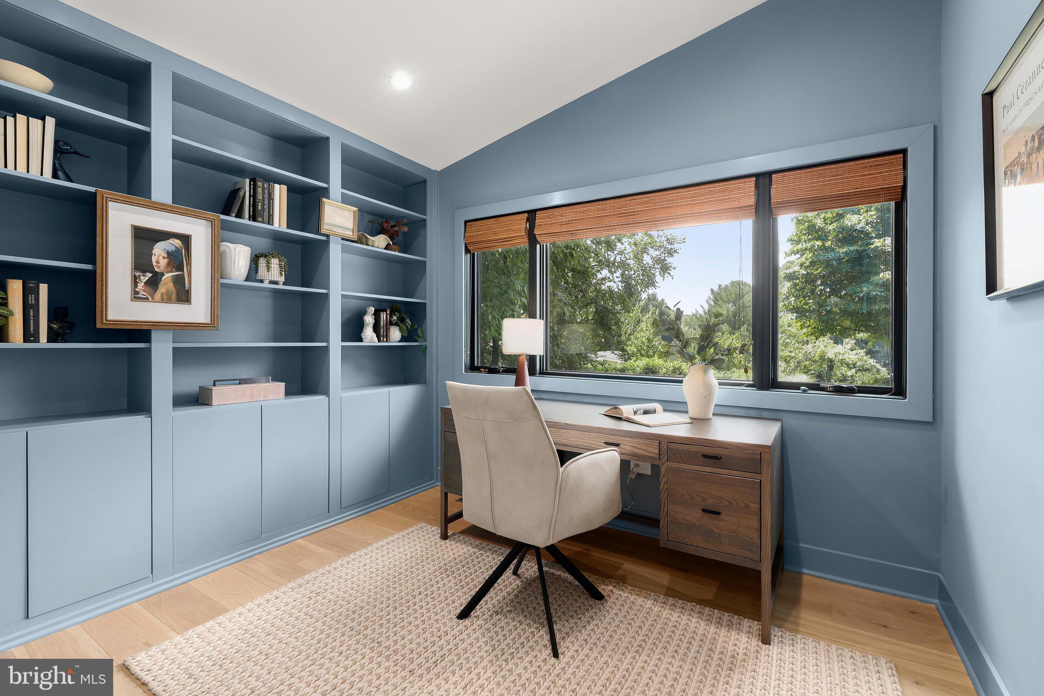 DUMBARTON HEIGHTS - Residential
