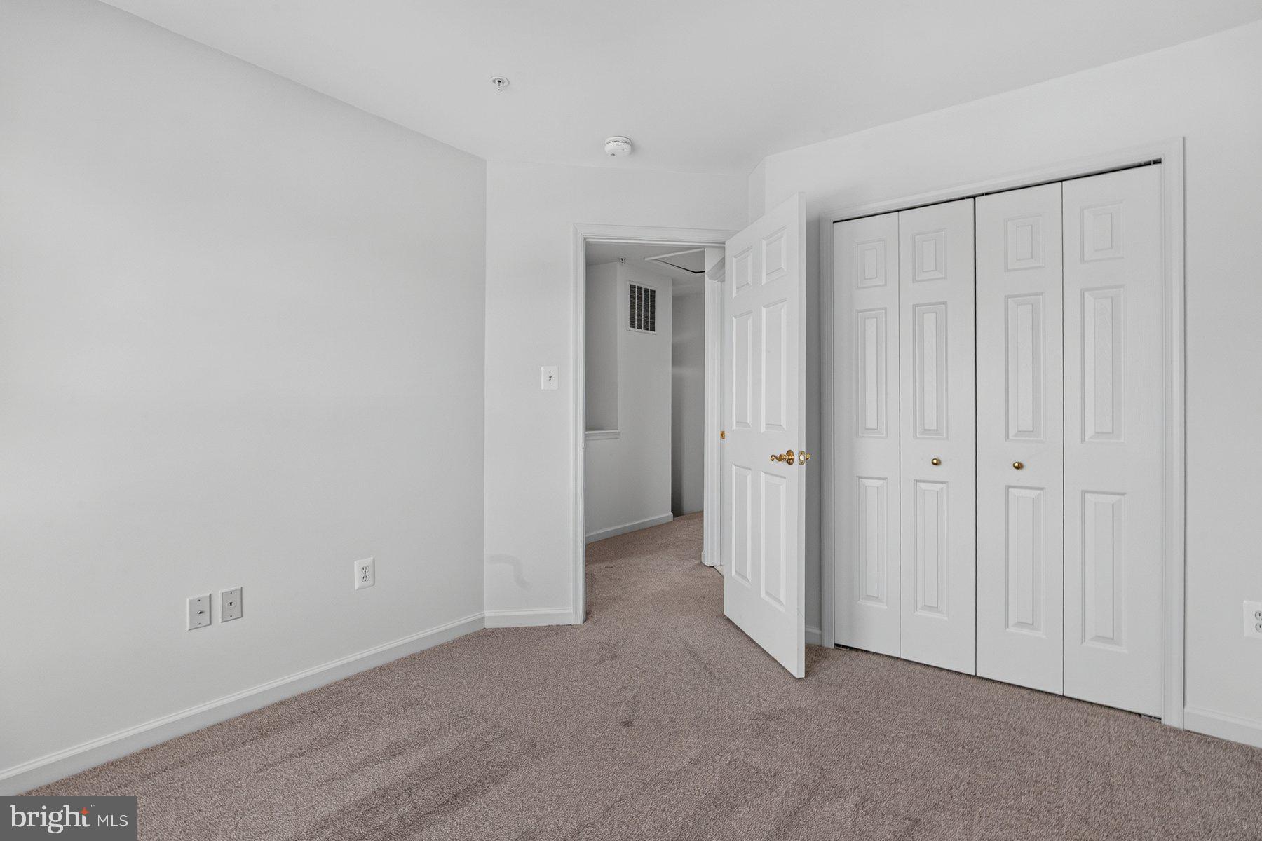 GLENBROOK - Residential