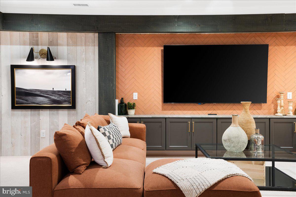 IRONSTONE AT BLUE BELL - Residential