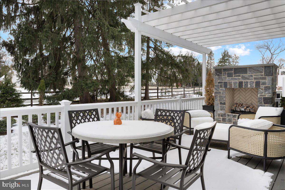 IRONSTONE AT BLUE BELL - Residential