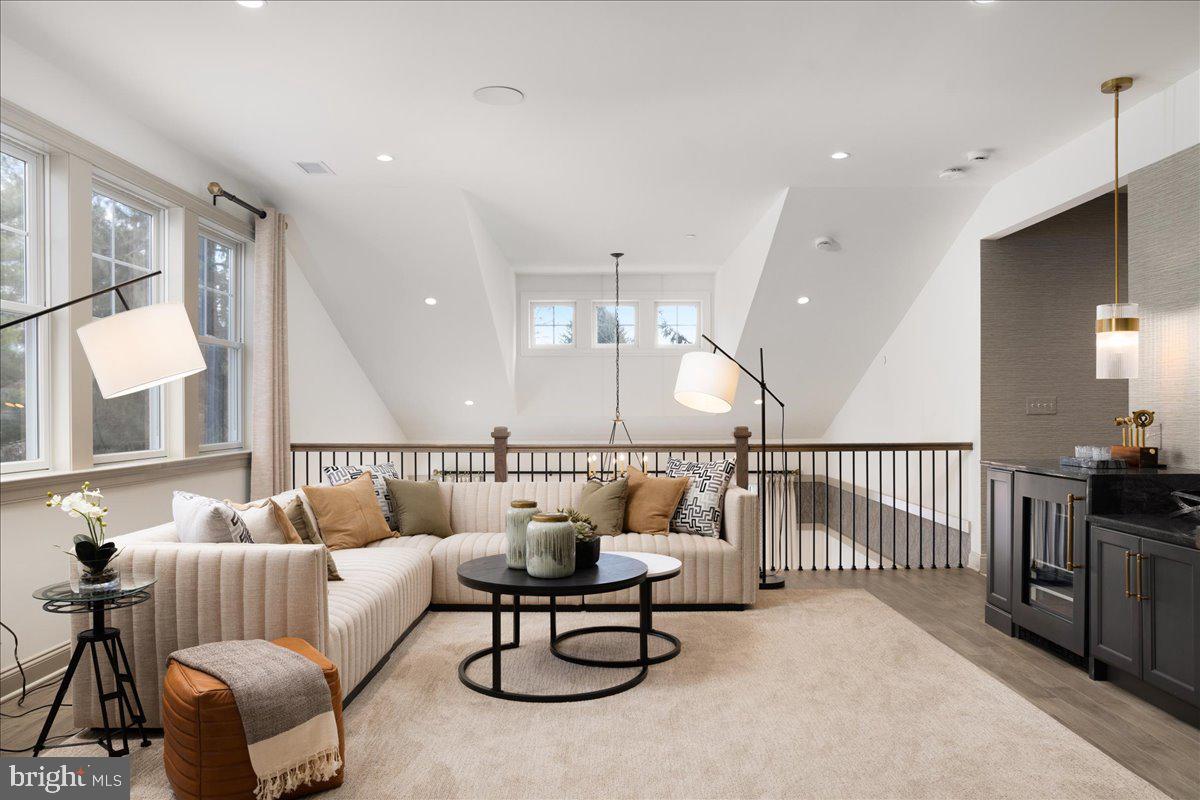 IRONSTONE AT BLUE BELL - Residential