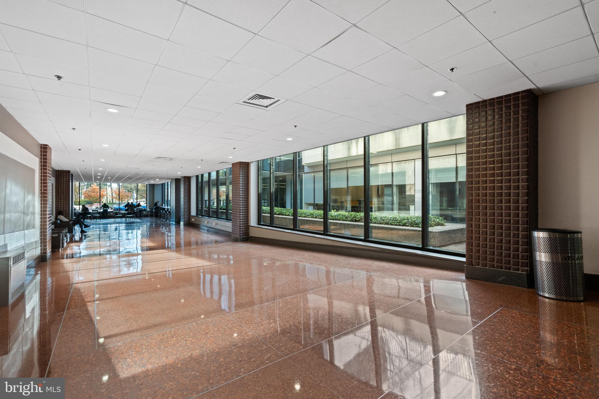 CRYSTAL GATEWAY - Residential