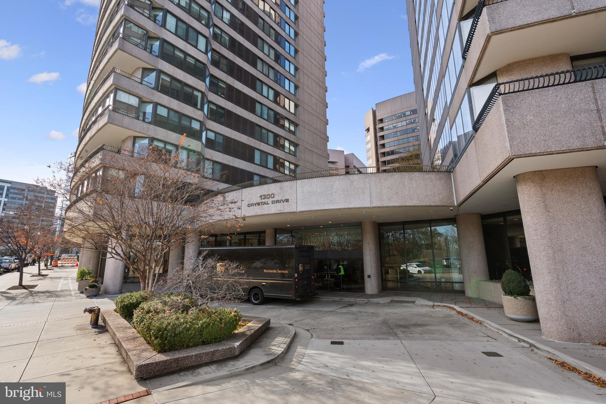 CRYSTAL GATEWAY - Residential