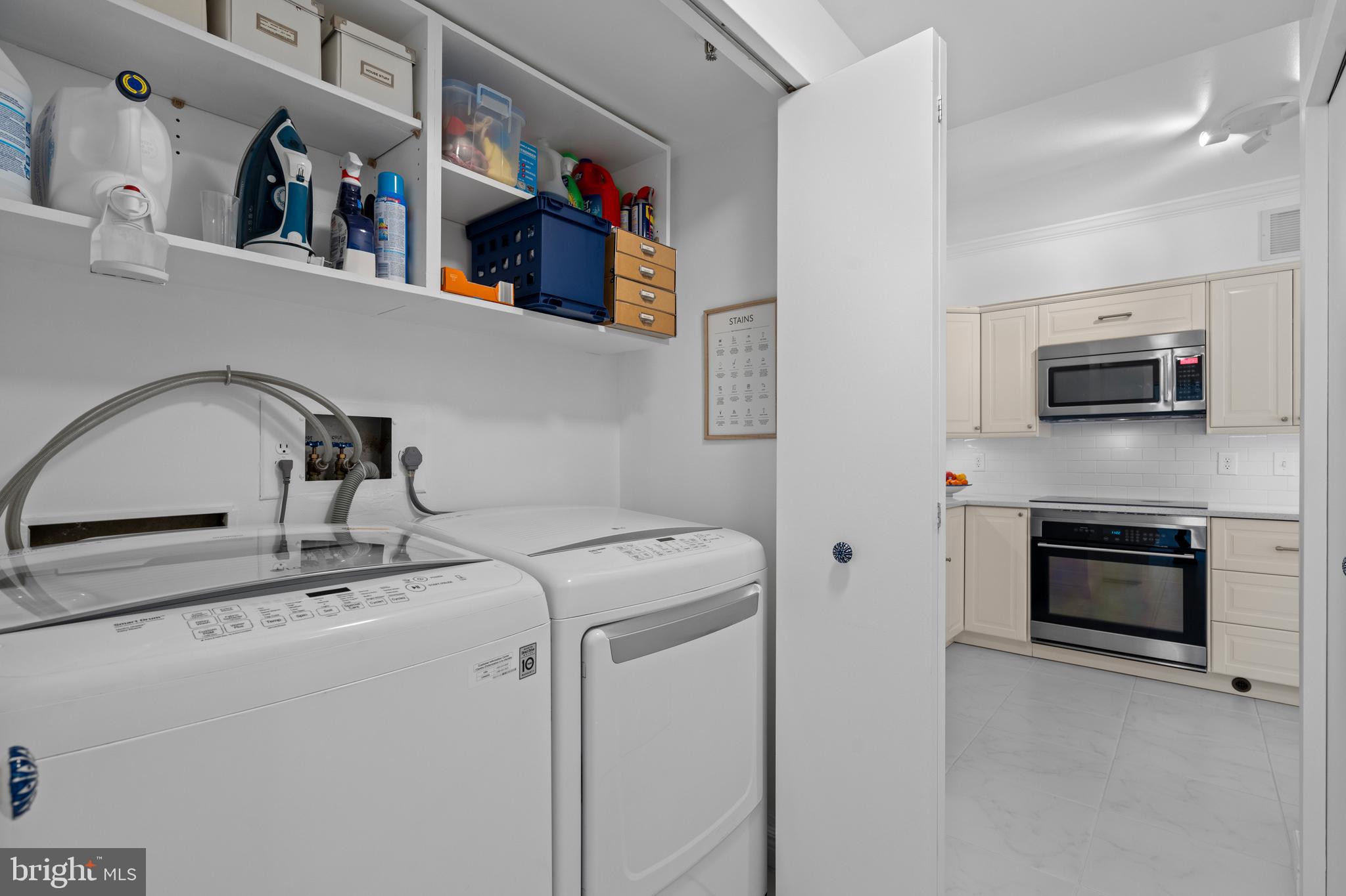 CRYSTAL GATEWAY - Residential