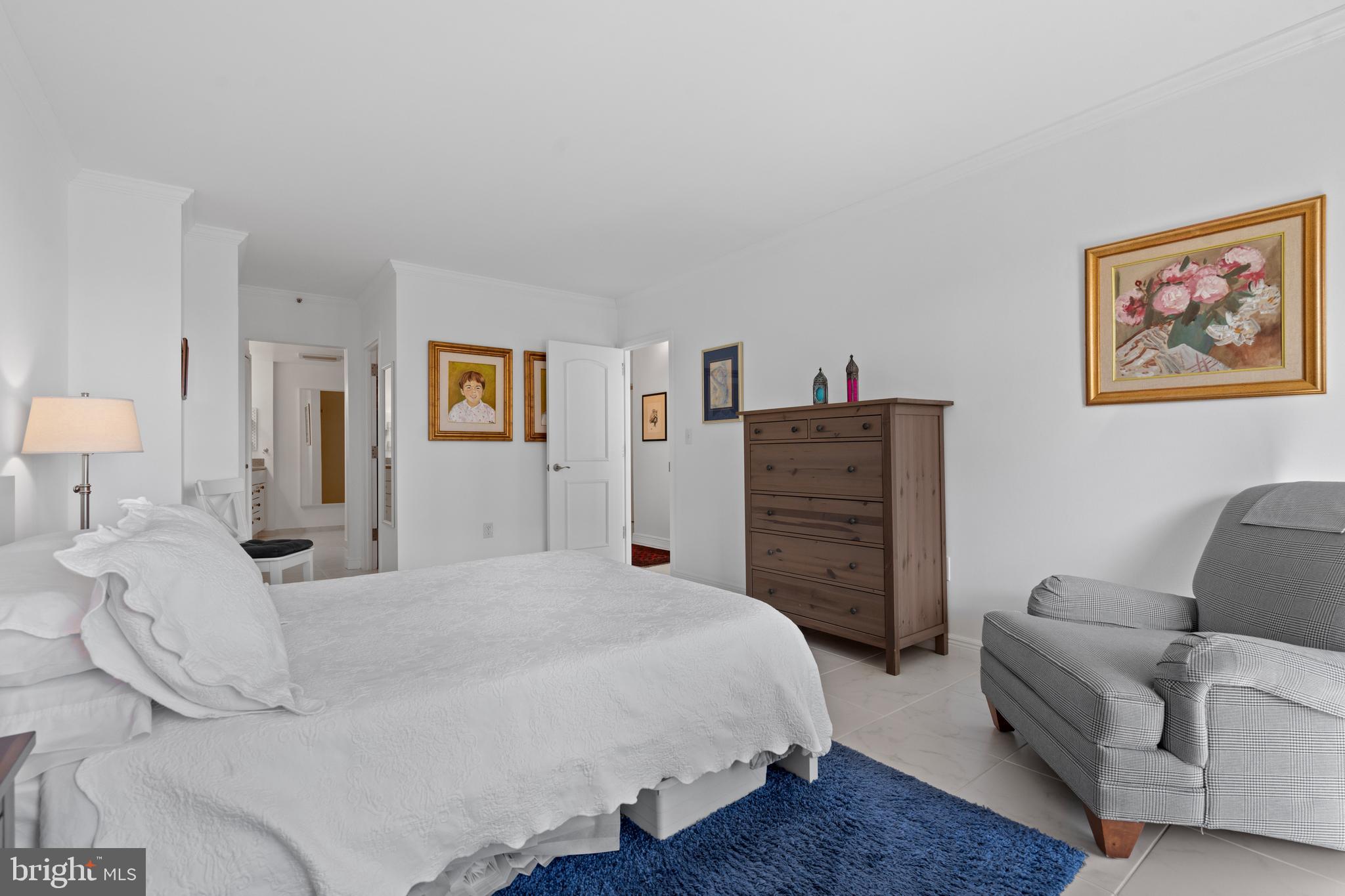 CRYSTAL GATEWAY - Residential