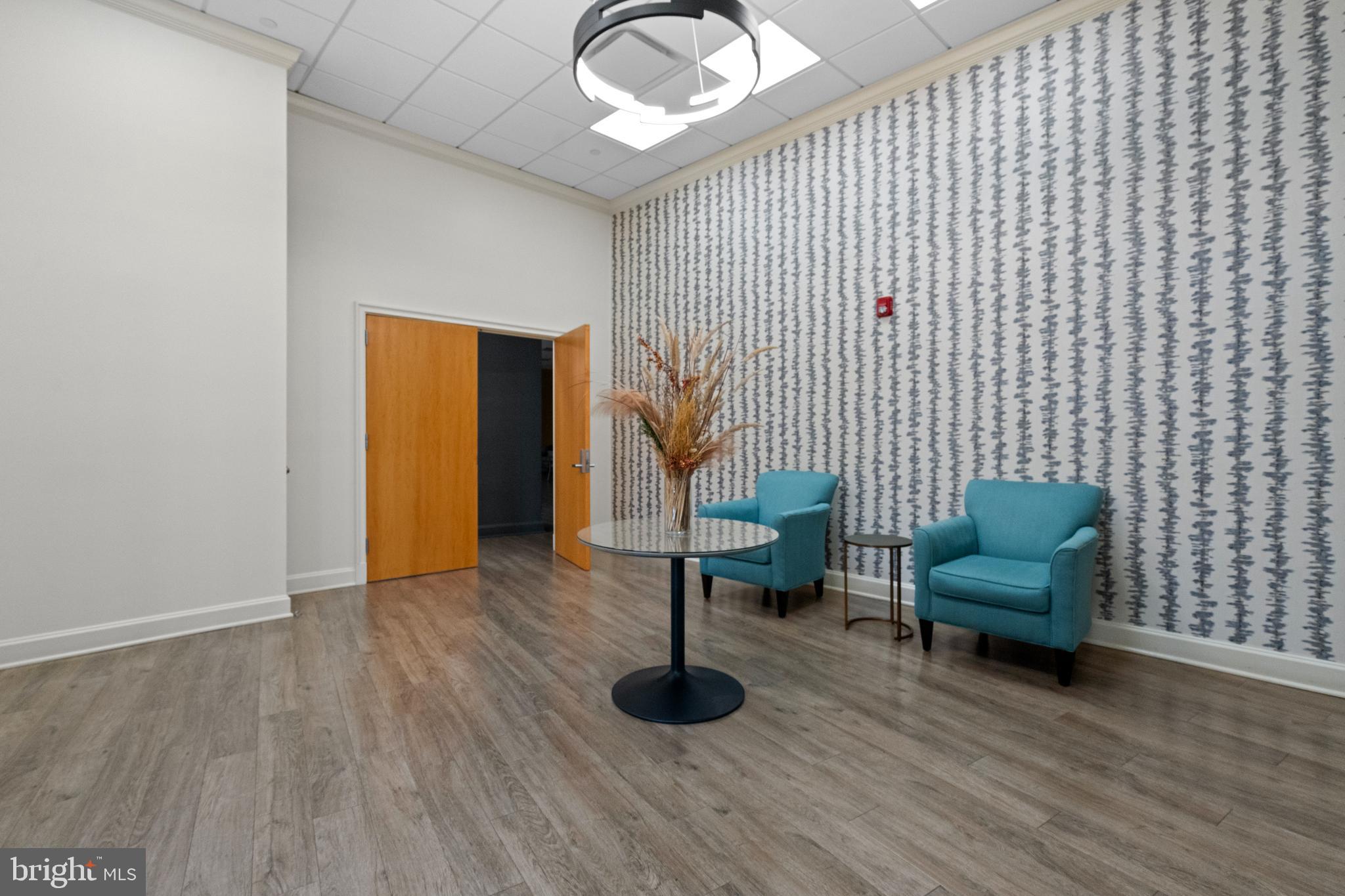 CRYSTAL GATEWAY - Residential