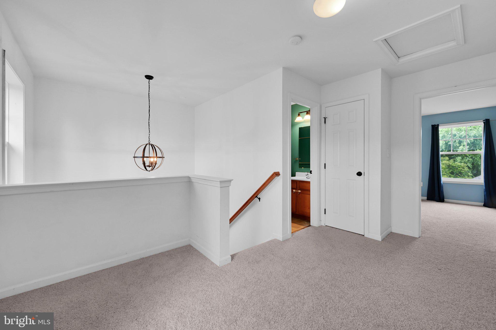 CASTLETON - Residential